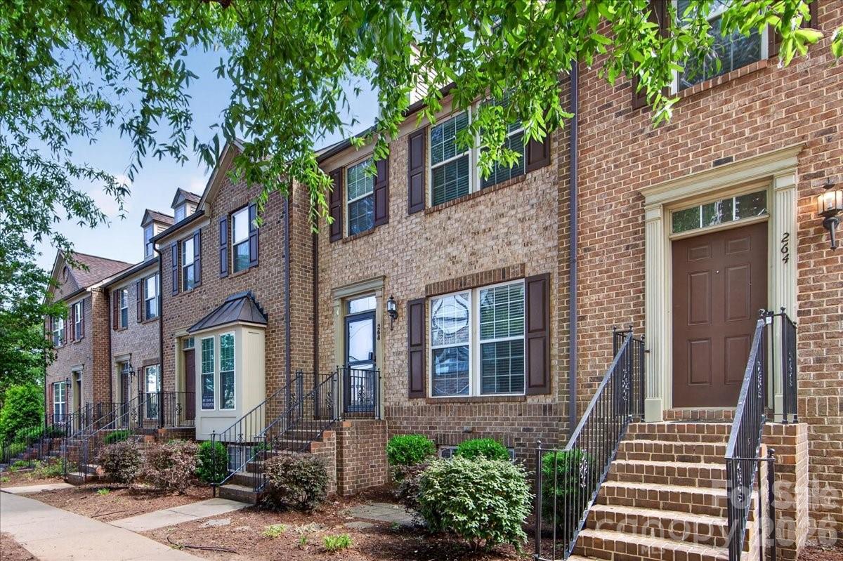 Nestled in the heart of South End, 268 W Bland Street offers the perfect blend of style, convenience, and vibrant city living. This freshly painted three-story townhome, Newer HVAC 2025,   features a bright, open main living level designed for both everyday comfort and effortless entertaining.
Thoughtfully laid out across three levels, the home provides flexibility for a variety of lifestyles—whether you're working from home, hosting guests, or simply enjoying your own space.
Step outside and experience one of Charlotte’s most dynamic neighborhoods, with top dining, breweries, shopping, and entertainment just moments away. From morning coffee runs to evenings out, this location makes it easy to stay connected to everything the city has to offer.
Ideal for those seeking both convenience and lifestyle, this home delivers urban living at its finest.