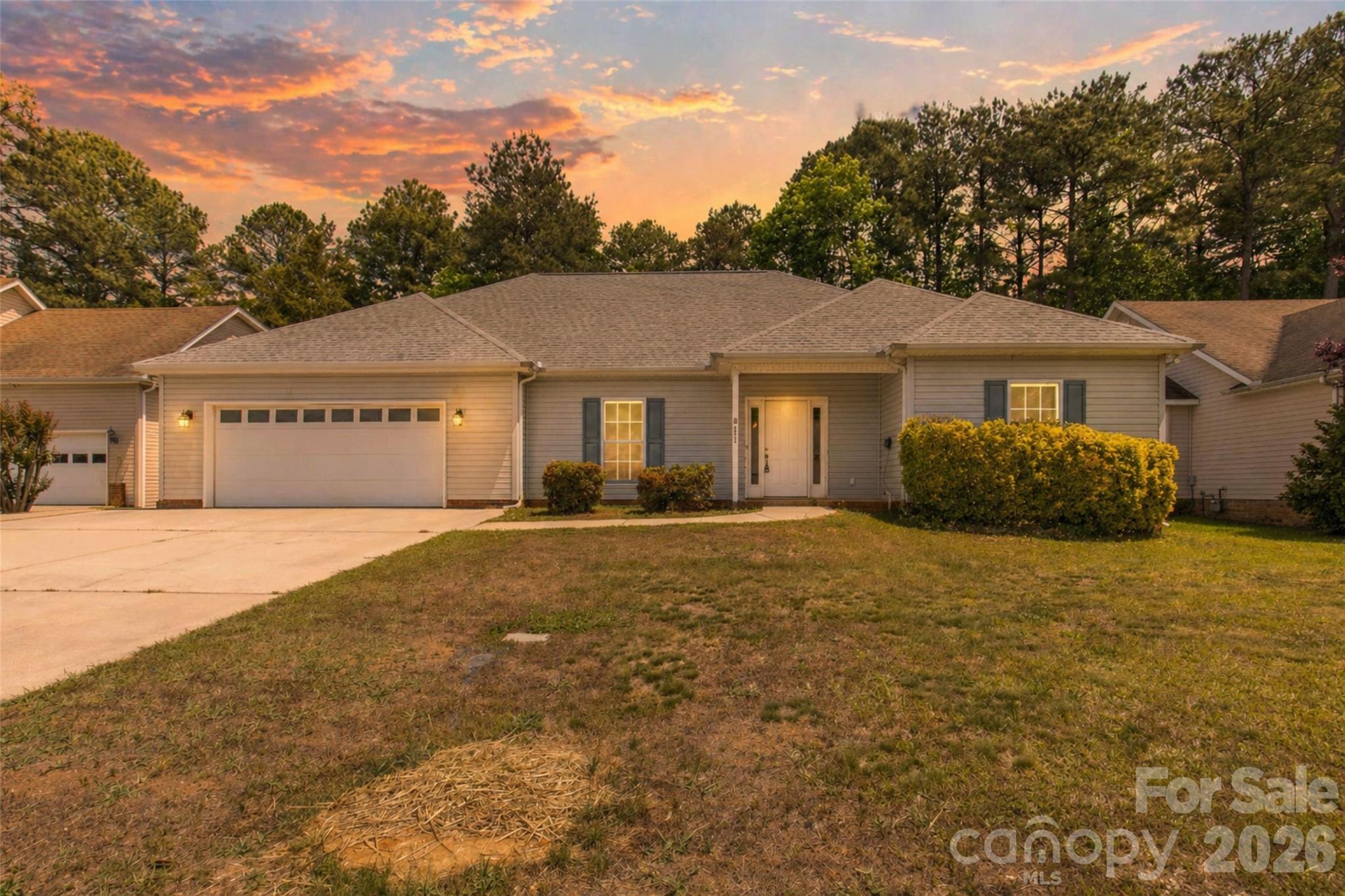 Don’t miss this rare opportunity in Rock Hill! Spacious 2,200+ sq. ft. ranch offers 3 bedrooms, 3 full bathrooms, and a dedicated office—perfect for flexible living. Set on a generous lot with plenty of room for outdoor enjoyment and entertaining, this home combines comfort and functionality. Located in an established community with a low HOA and convenient access to shopping, dining, and major roadways, it truly checks all the boxes.