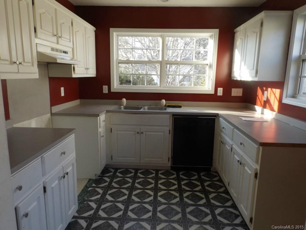 A great place to make your first home or your last!  Enjoy Fort Mill Schools and low SC taxes.  Wonderful rocking chair front porch and modern open floor plan.  See this one today!