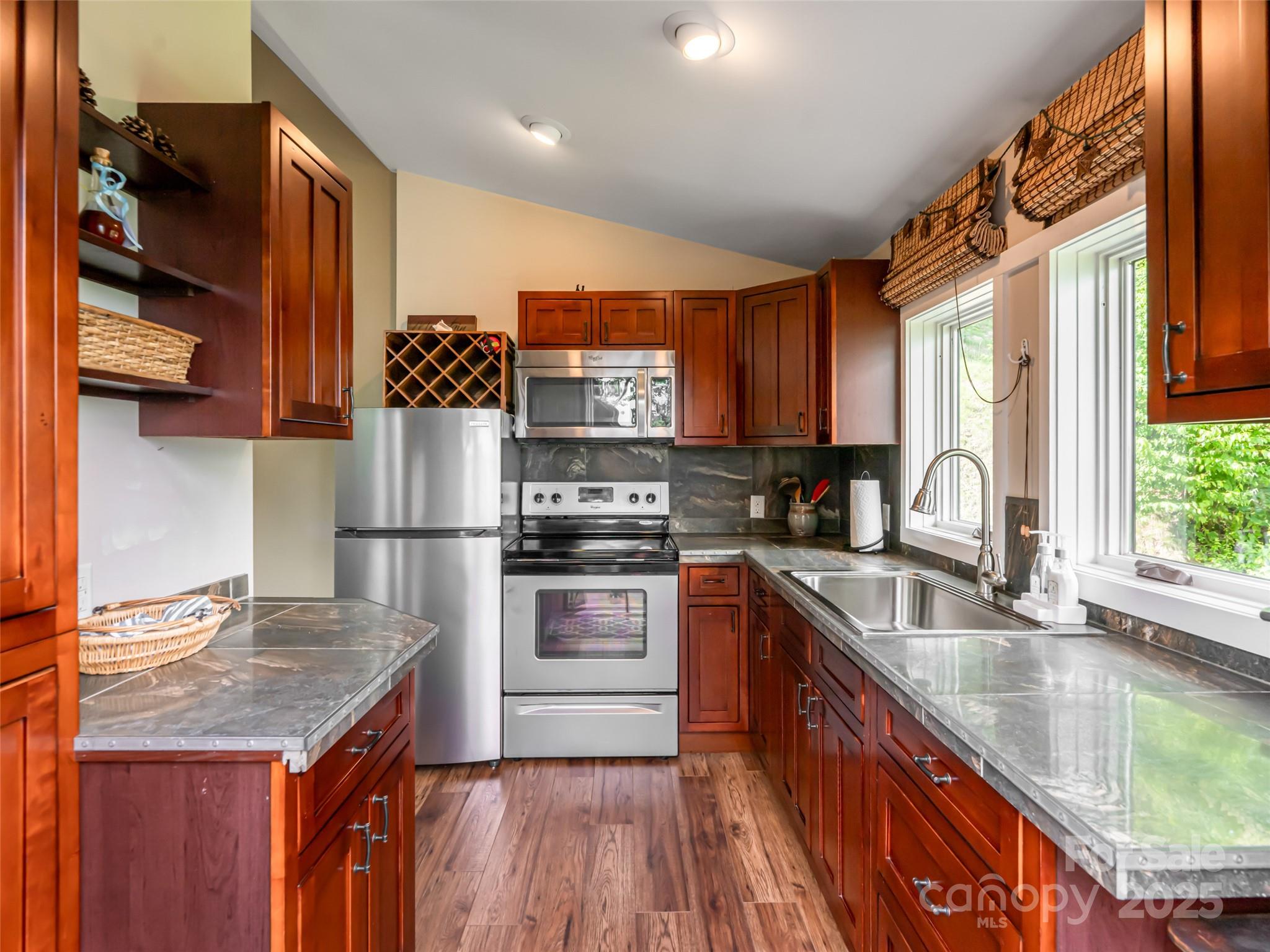 Bluffs At Curtis Creek - Residential