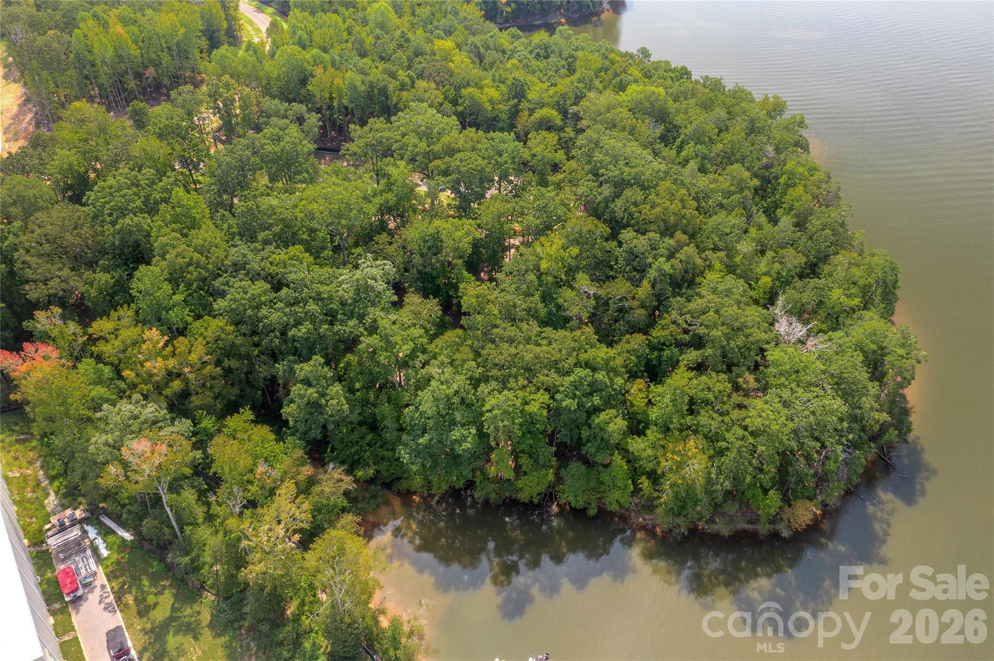 McLean - South Shore - Land