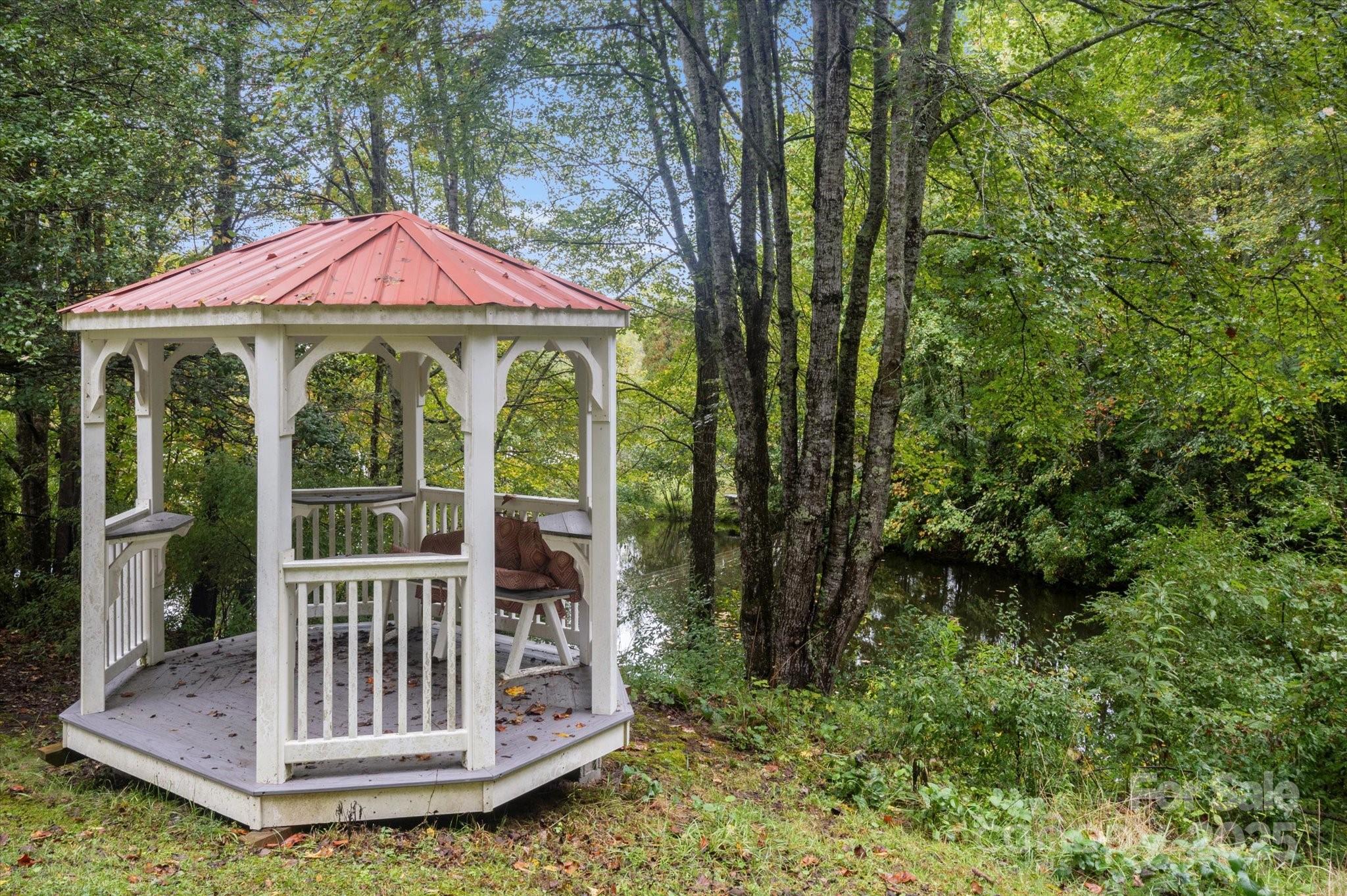 Pisgah Forest Farms - Residential