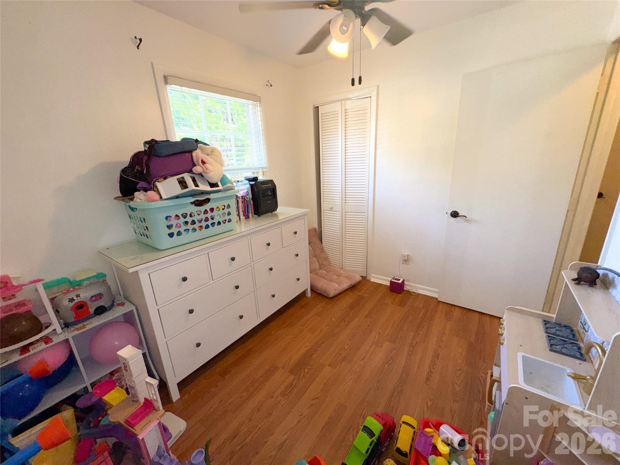 Meadowbrook Acres - Residential