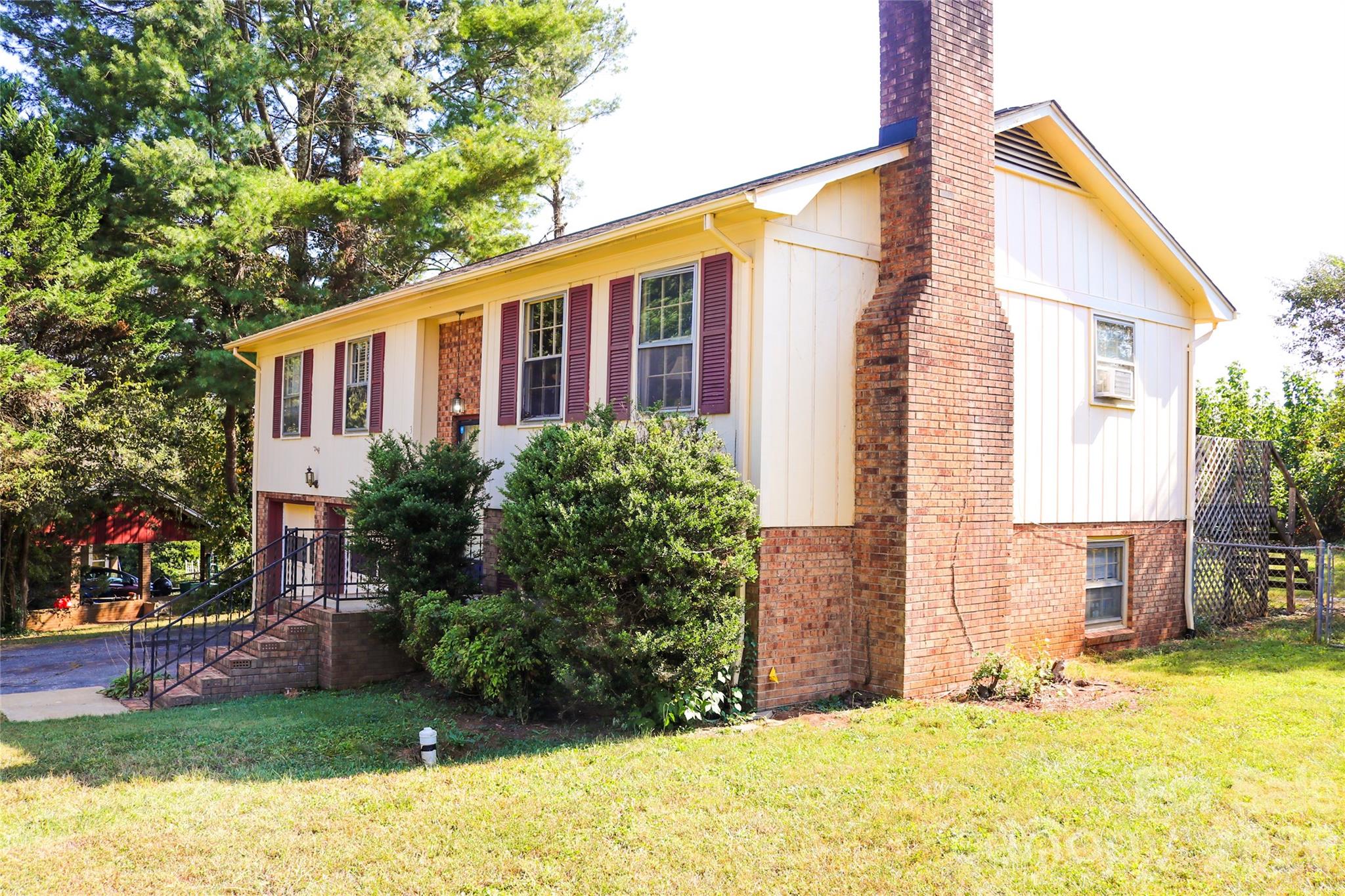 Welcome to 307 Meadowbrook Drive in charming Newton, NC! This 3-bed, 2.5-bath split-foyer home offers many recent upgrades—roof (6 yrs), HVAC (2 yrs), and plumbing (6 mos)—giving you peace of mind to focus on adding your own style. The main level features bright living spaces and bedrooms, while the lower level includes a cozy den with a brick fireplace, full bath, and laundry area—perfect for guests or a home office. Enjoy a fenced backyard with a deck for relaxing or entertaining. Conveniently located near Hwy 40, 321, and 16, you’re just 45 minutes from Charlotte and close to schools, parks, shopping, and Newton’s lively downtown with restaurants, wine bars, and local theater. Move-in ready with major updates already done—just waiting for your finishing touch!