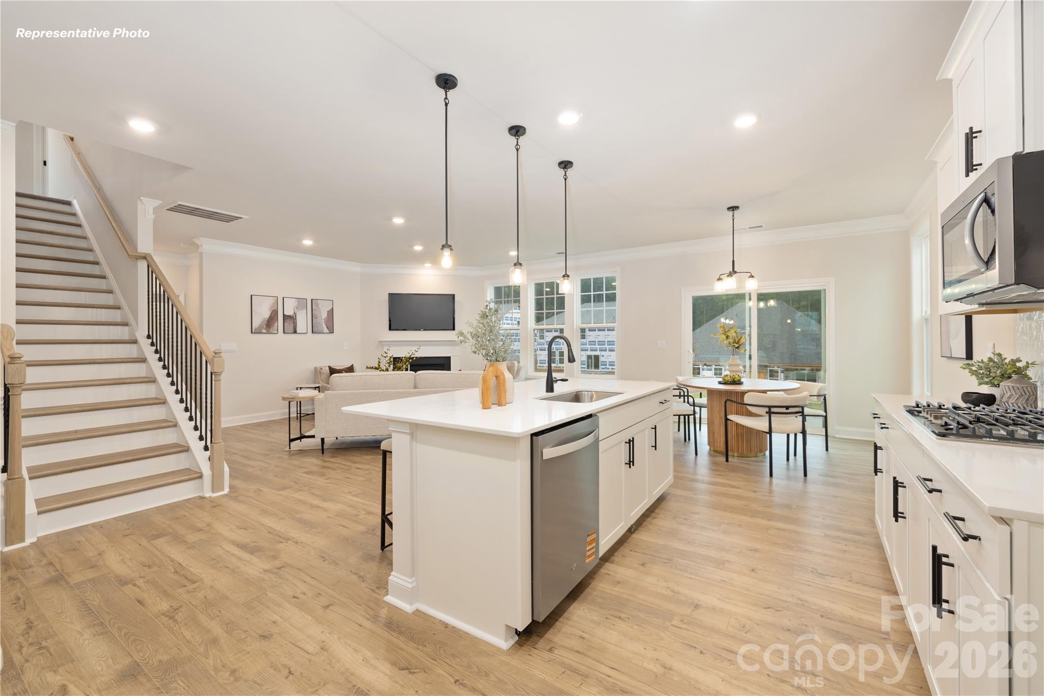 FALLS COVE AT LAKE NORMAN - Residential
