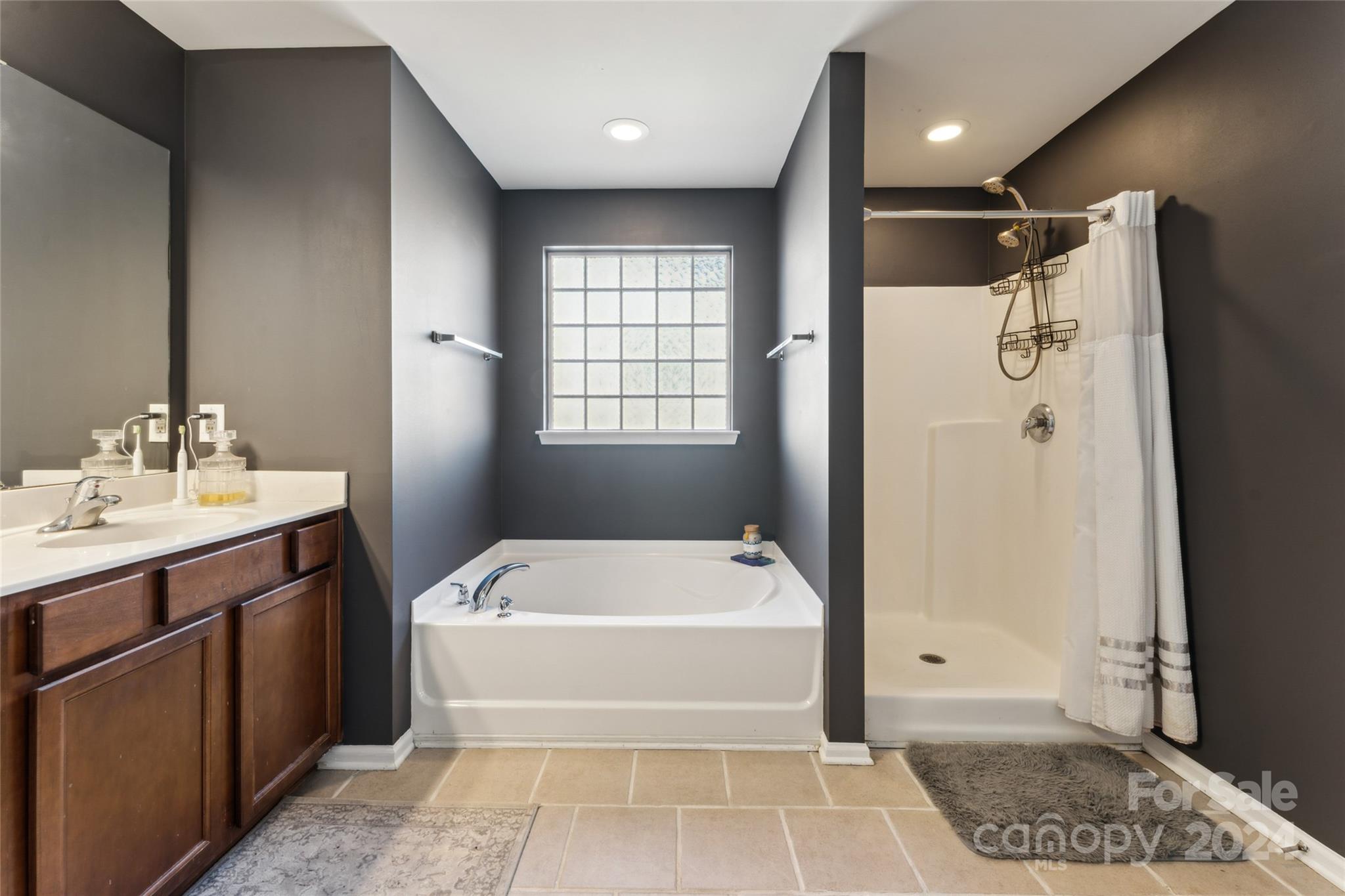 Almond Glen - Residential