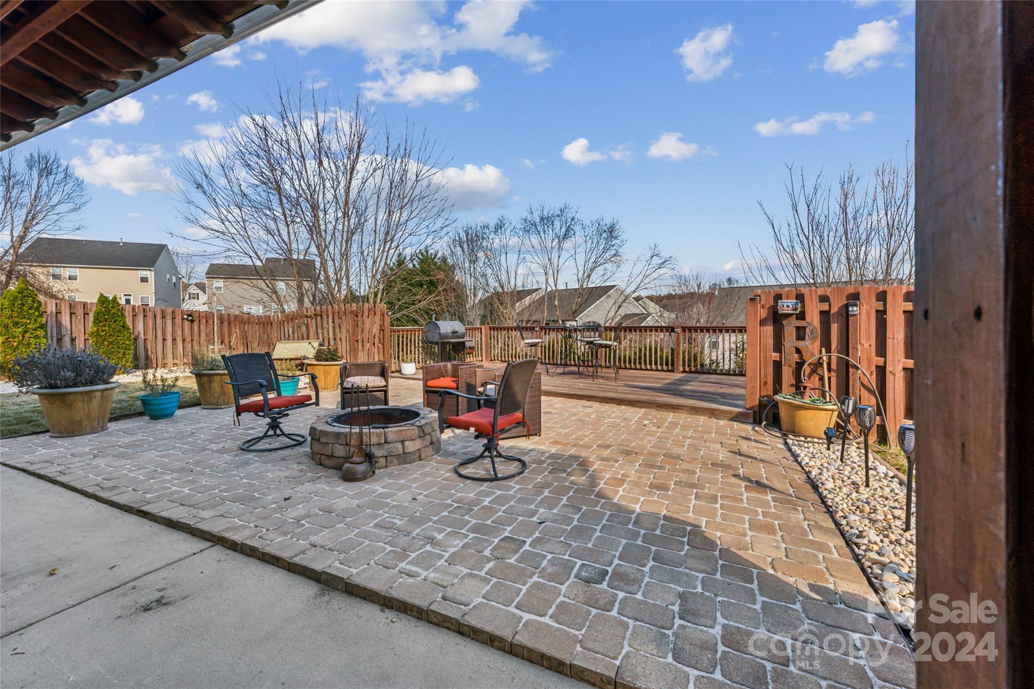 Almond Glen - Residential