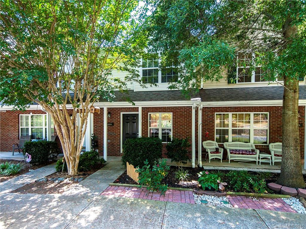 Great 3 story townhouse in Indian Land schools, brand new carpet, laminate wood flooring on main floor and kitchen plus basement bedroom, new paint, new light fixtures. Close to amazing restaurants, entertainment and just a few minutes away from Ballantyne. Community pool, 2 parking spots near unit plus guest parking close by. Walk out basement from basement bedroom/office.
