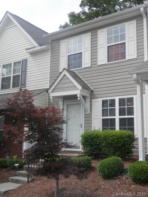 Great unit with hardwood floors on the main. Fresh paint, updated HVAC and appliances. New Roof in 2014. Community pool and easy access to I77!