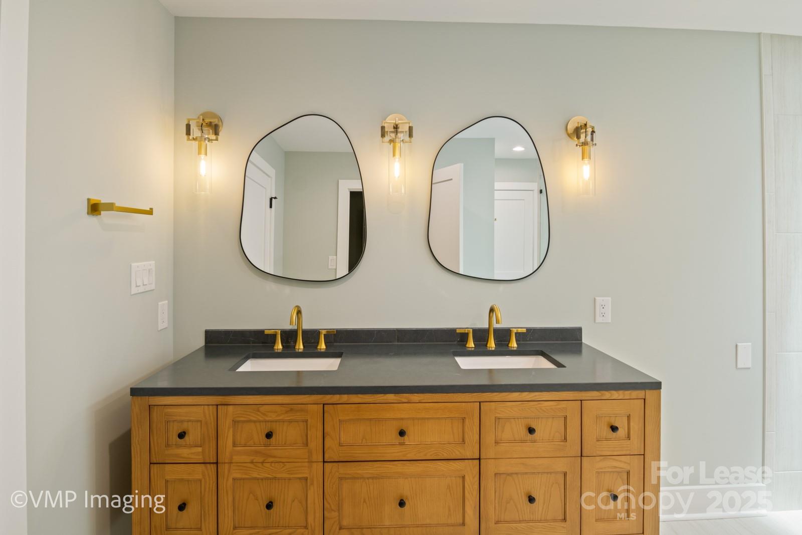Spinnaker Cove - Residential Lease