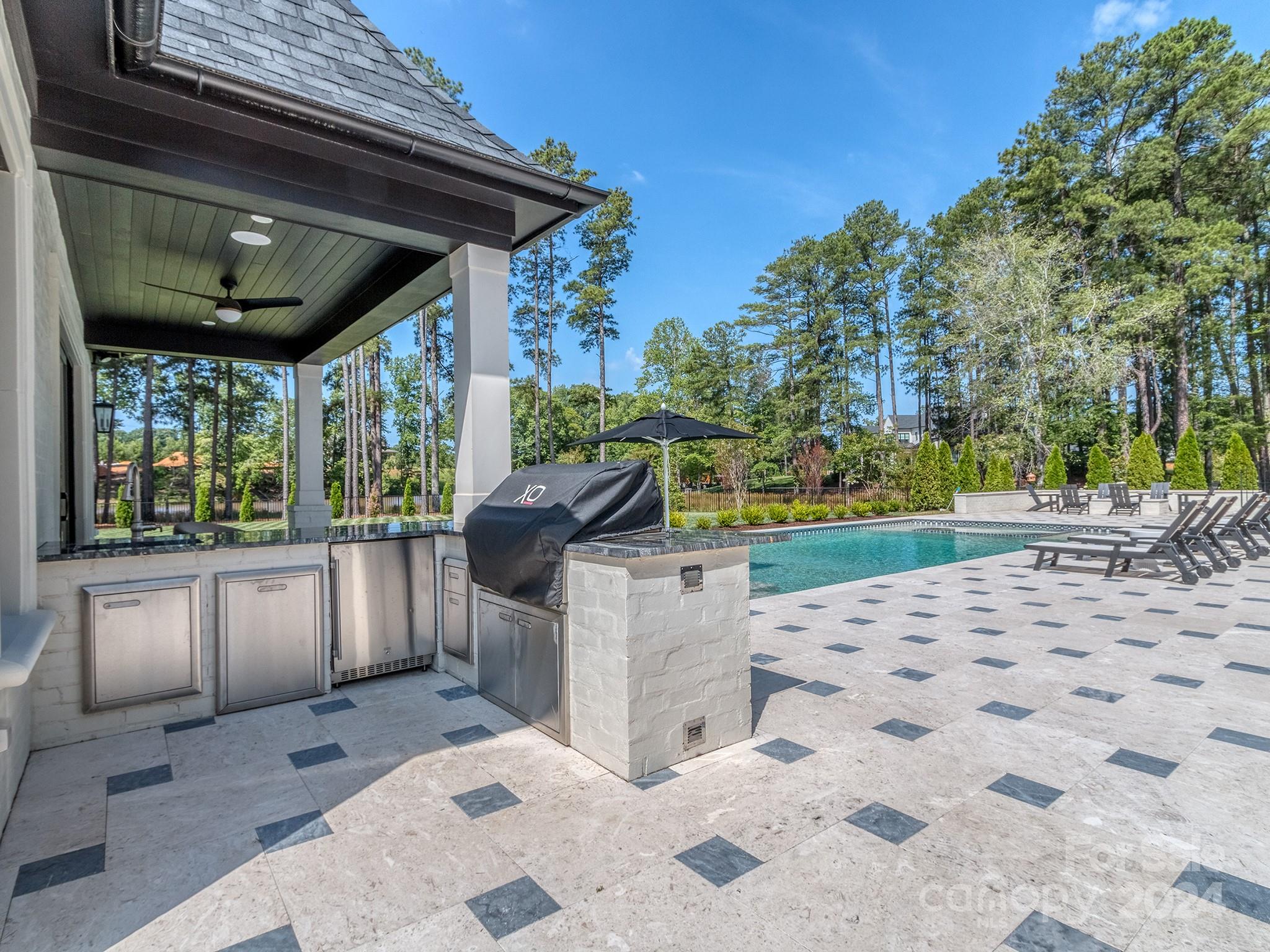 Twin Lakes - Residential