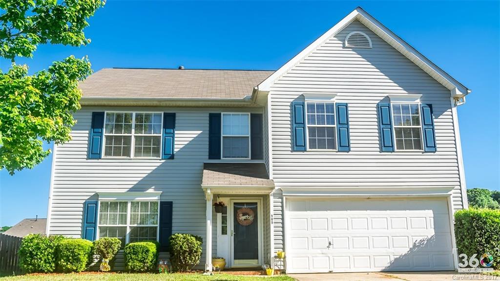 SPACE-SPACE-SPACE!  Large open living areas, spacious bedrooms with walk-in closets, plenty of counter space and cabinets in kitchen and big yard in a great neighborhood.  Privacy fence in place bring the kids and pets room to run and grow.  Garden soaking tub in master and separate shower. Ready to move in. Award winning Clover School District and desirable Clover area.
