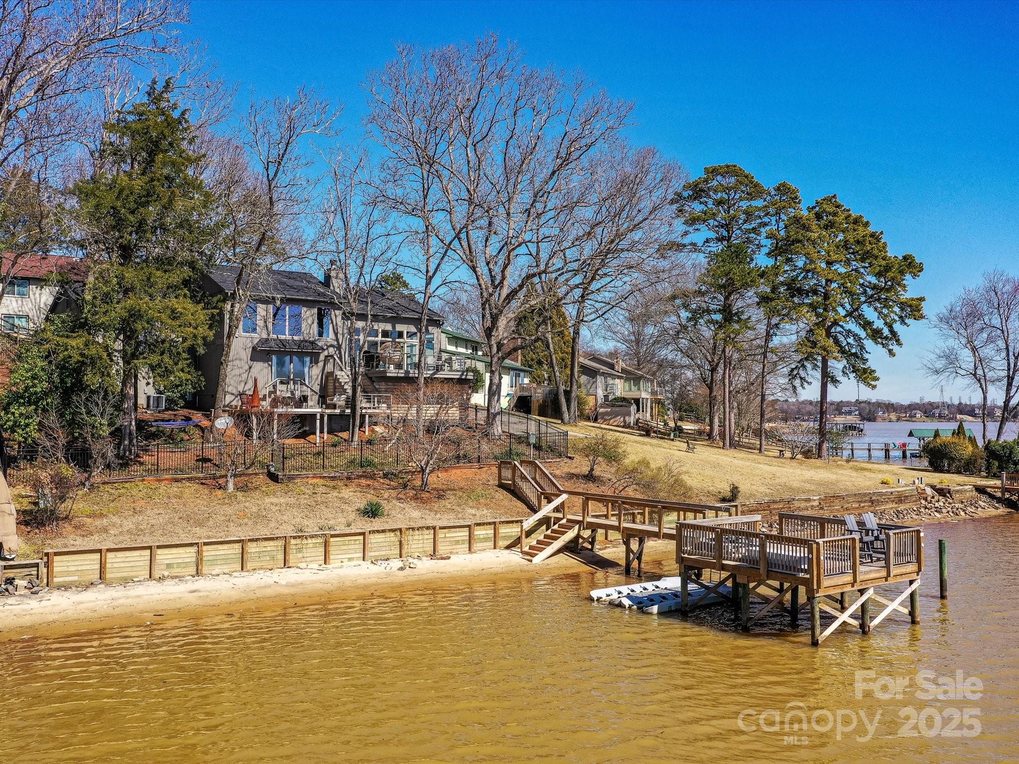 Tega Cay - Residential