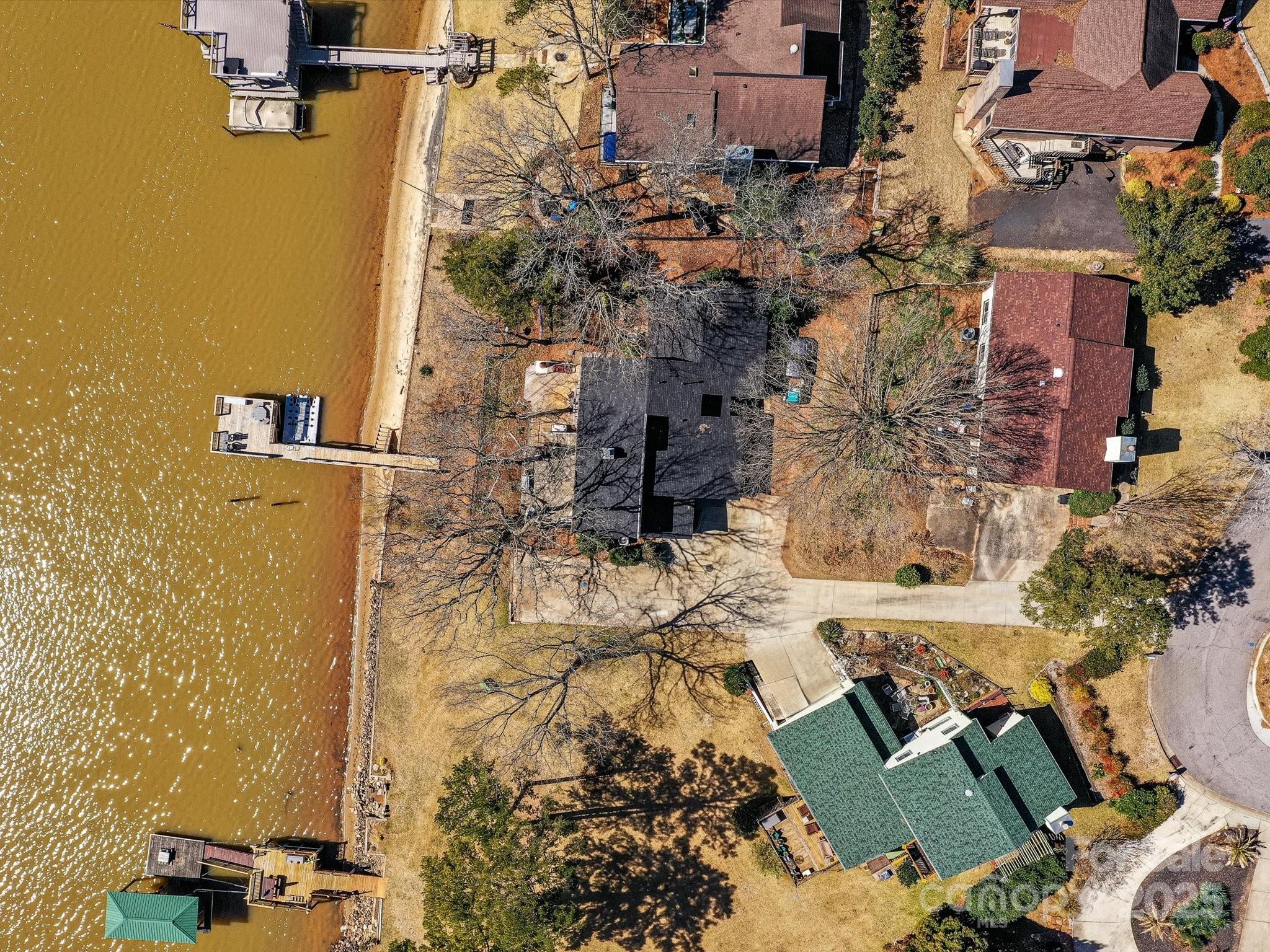 Tega Cay - Residential