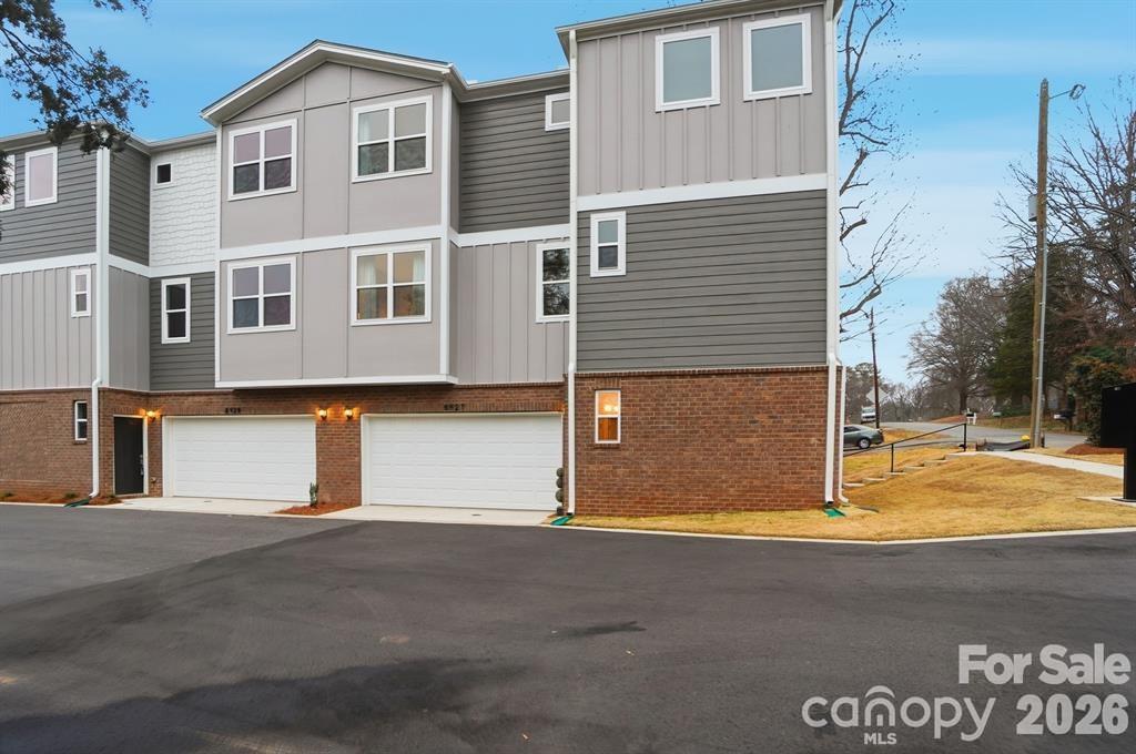 Sharonbrook - Residential