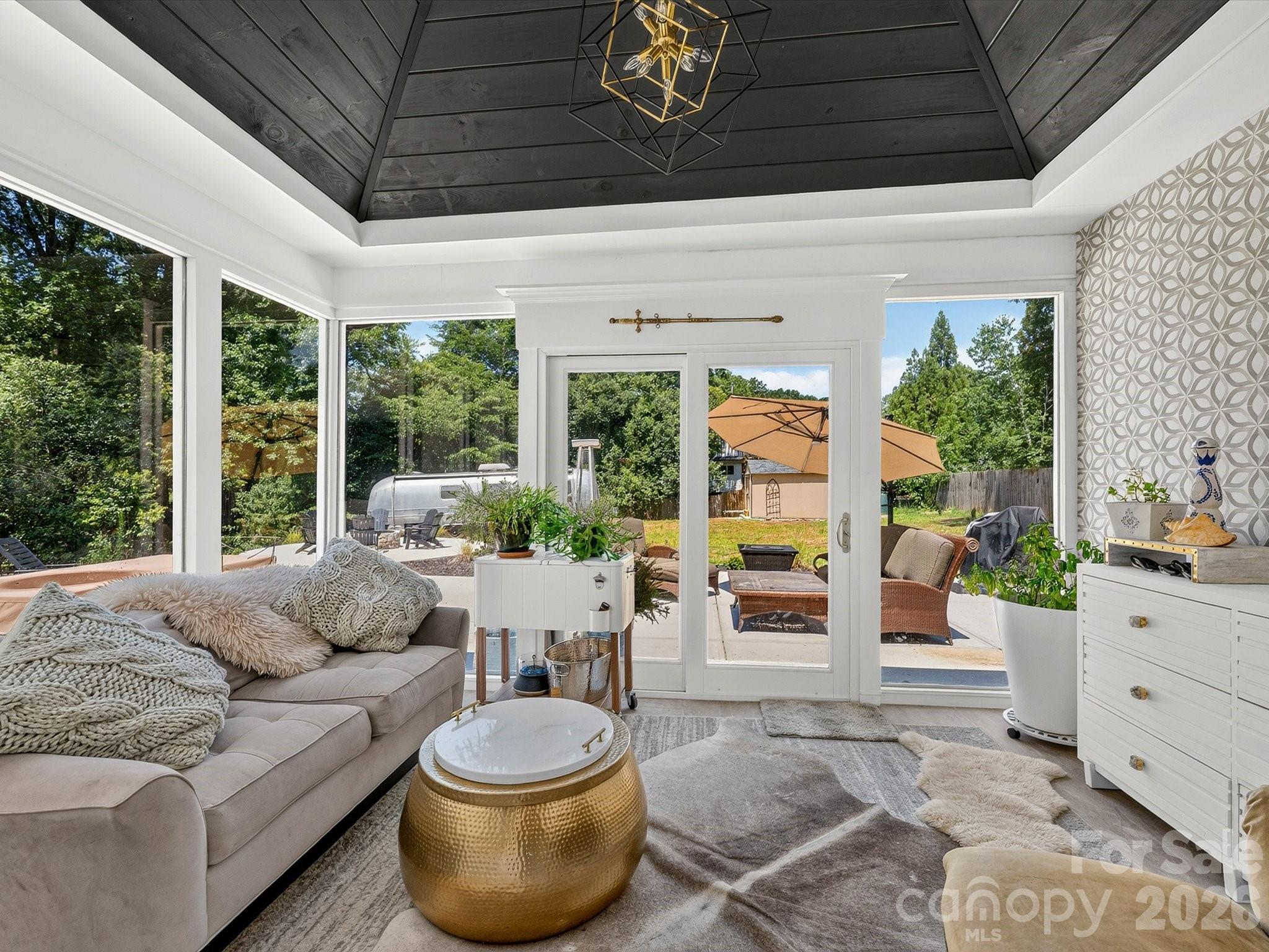 Sherwood Forest - Residential