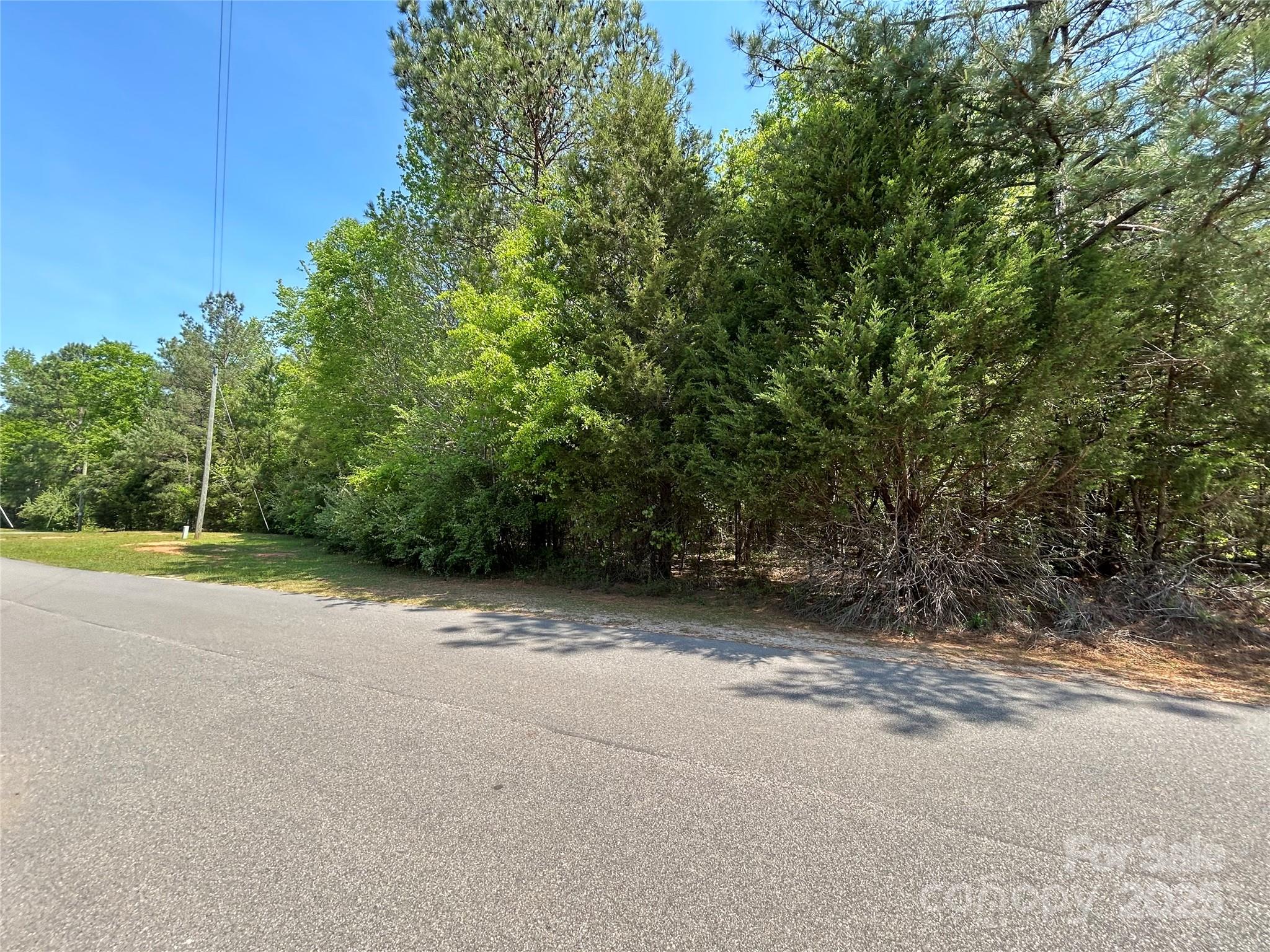 9.4 Acres in rural Richburg, SC. This property offers the perfect canvas for your dream home or investment project. Enjoy breathtaking views and ample space for outdoor activities. There will need to be a well and septic installed on the property. There is easy access to local amenities, I-77 access, and the area's natural beauty. This land provides the ideal setting for creating a peaceful retreat so seize the opportunity to build and design your future in this tranquil environment. Don't miss out on this rare opportunity!