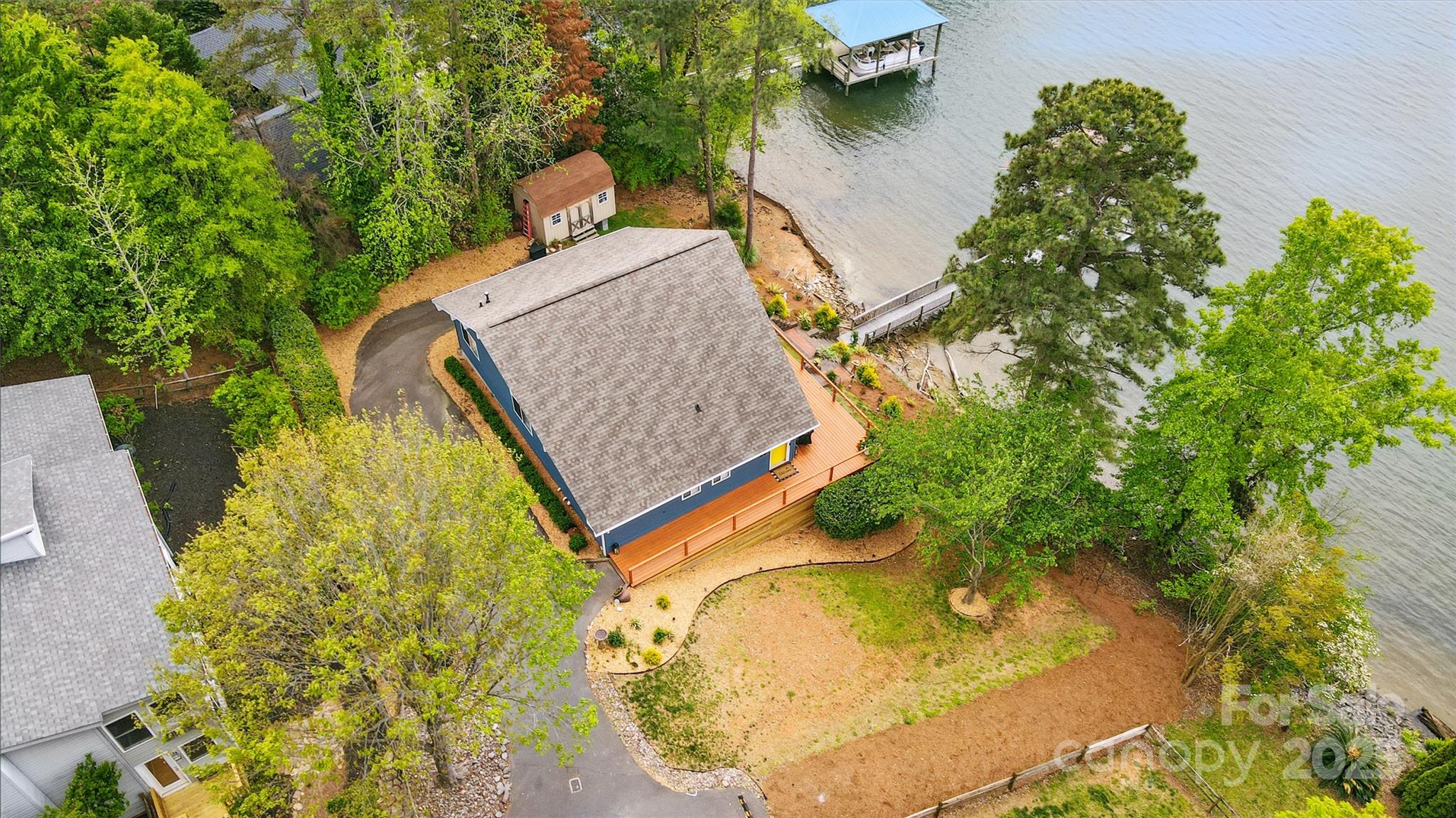 Tega Cay - Residential