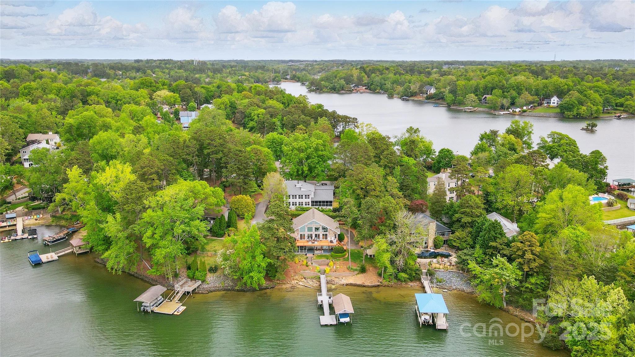 Tega Cay - Residential