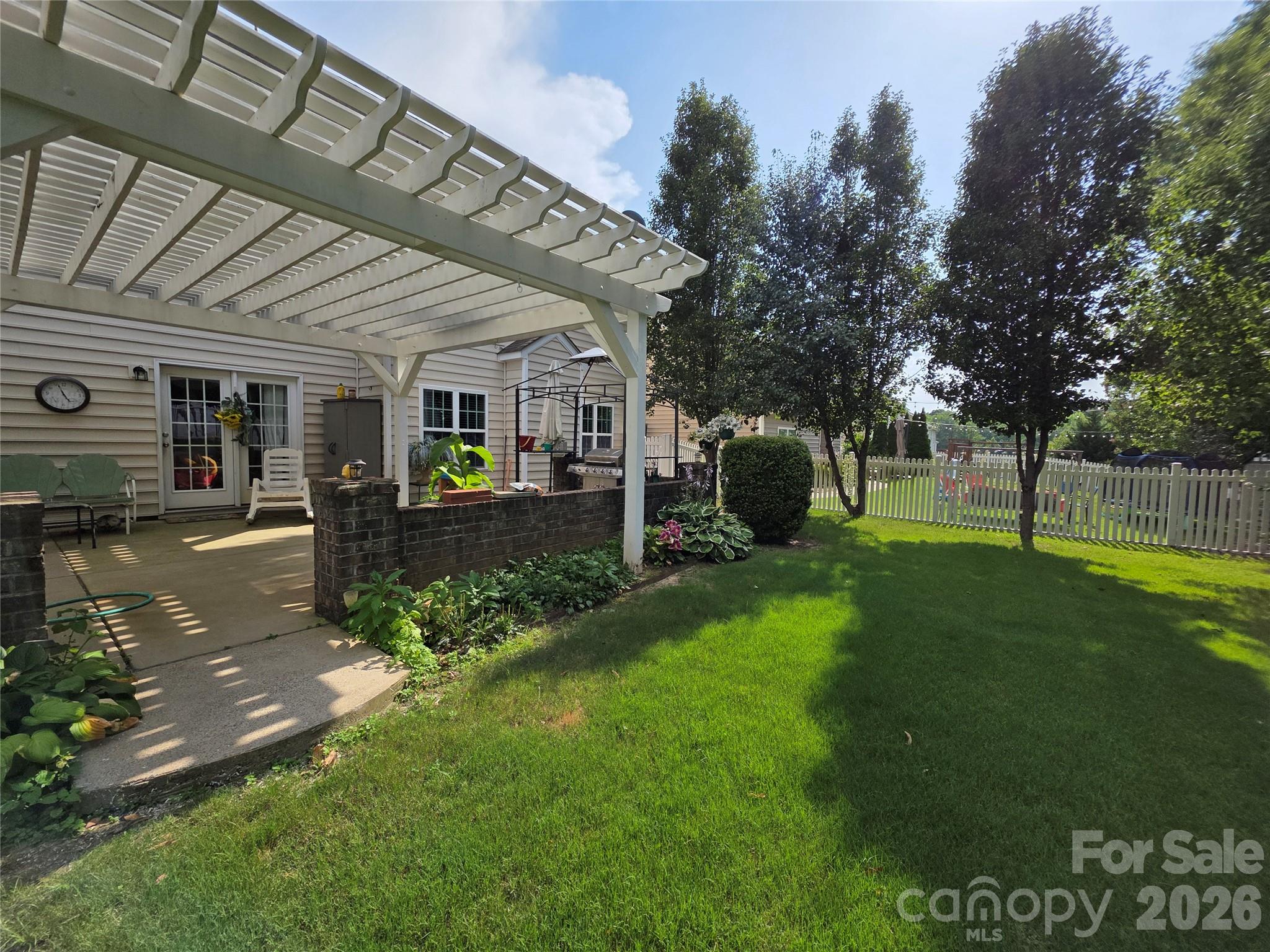 Brookedale Commons - Residential