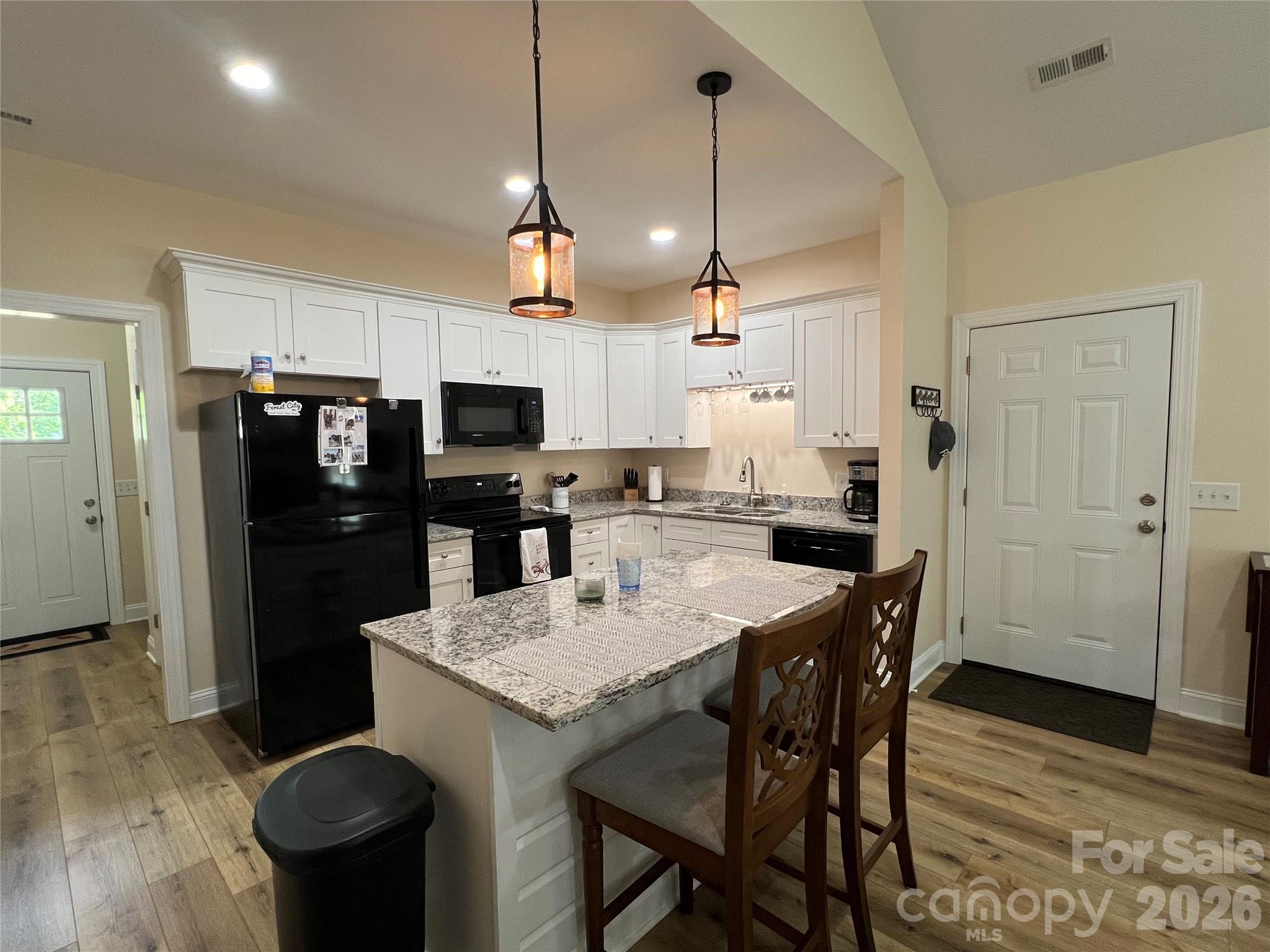 Twelve Oaks - Residential