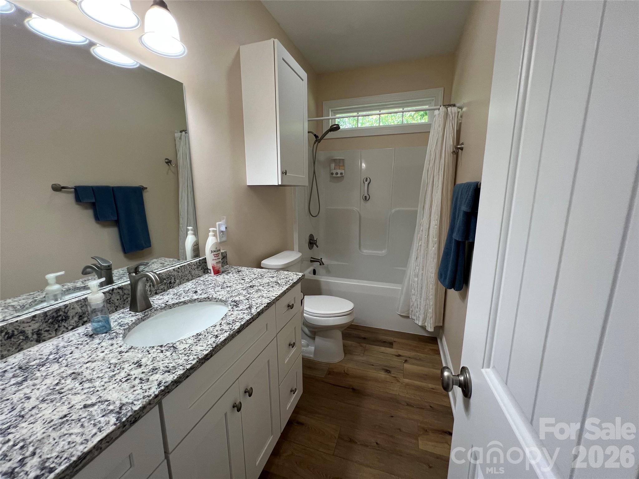 Twelve Oaks - Residential
