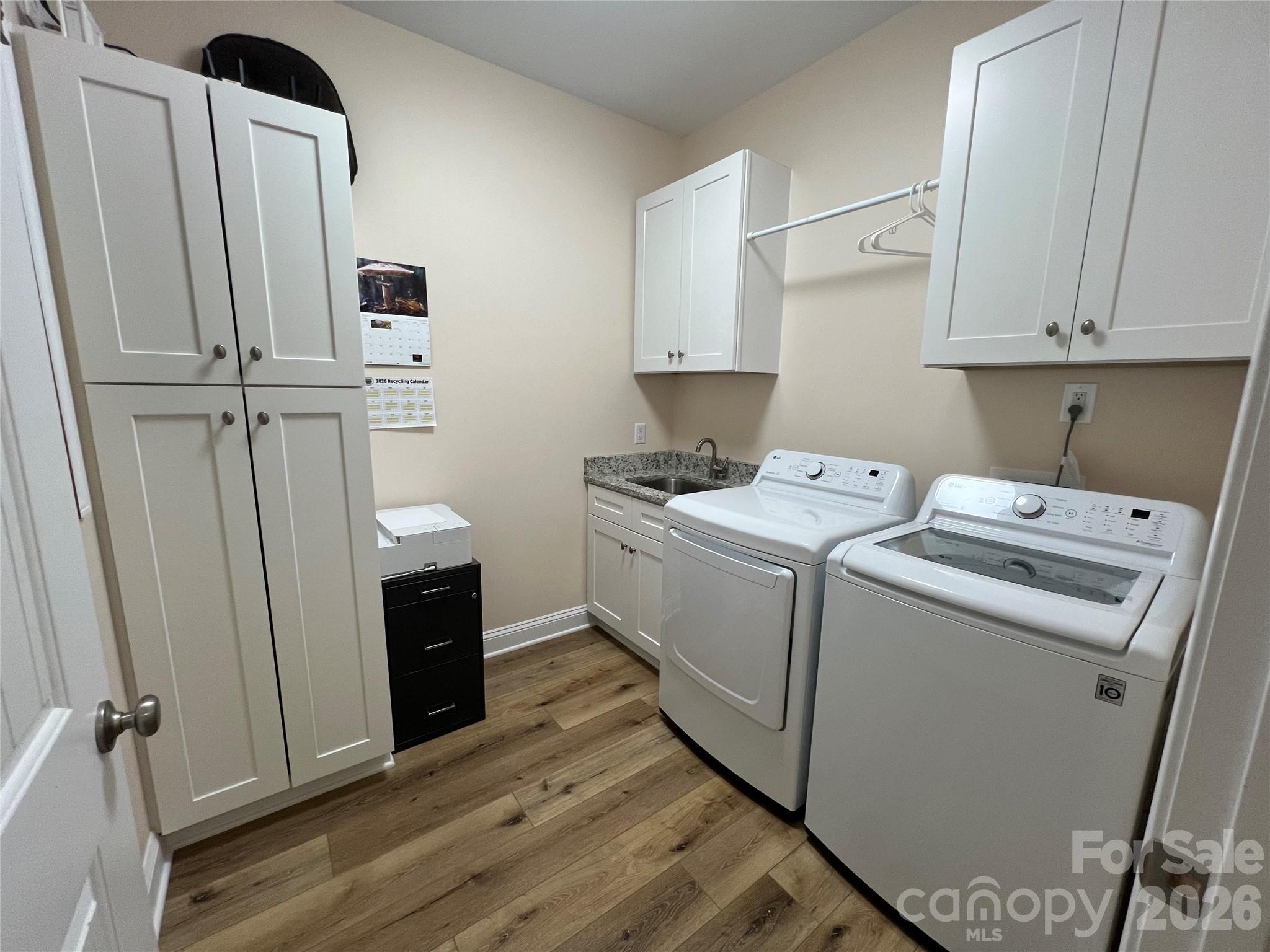 Twelve Oaks - Residential