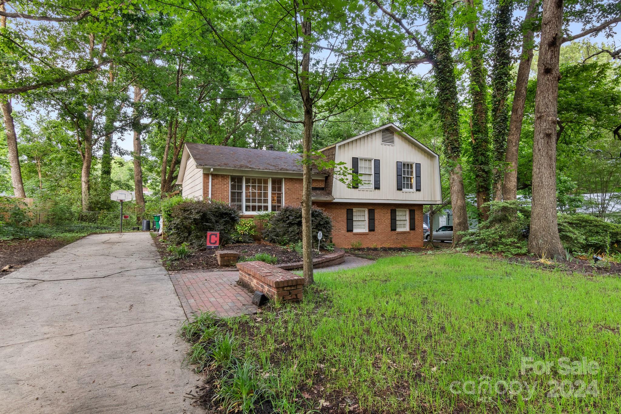 Mcclintock Woods - Residential