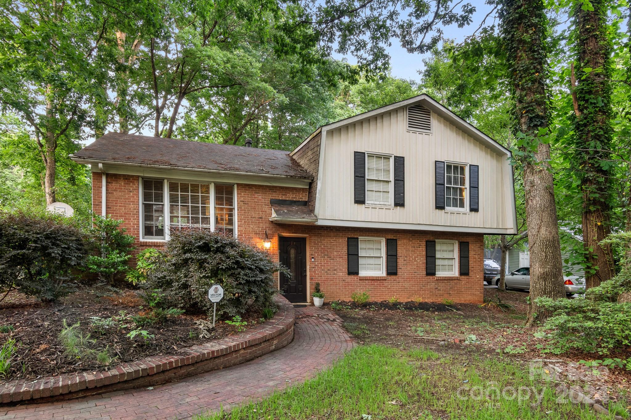 Mcclintock Woods - Residential
