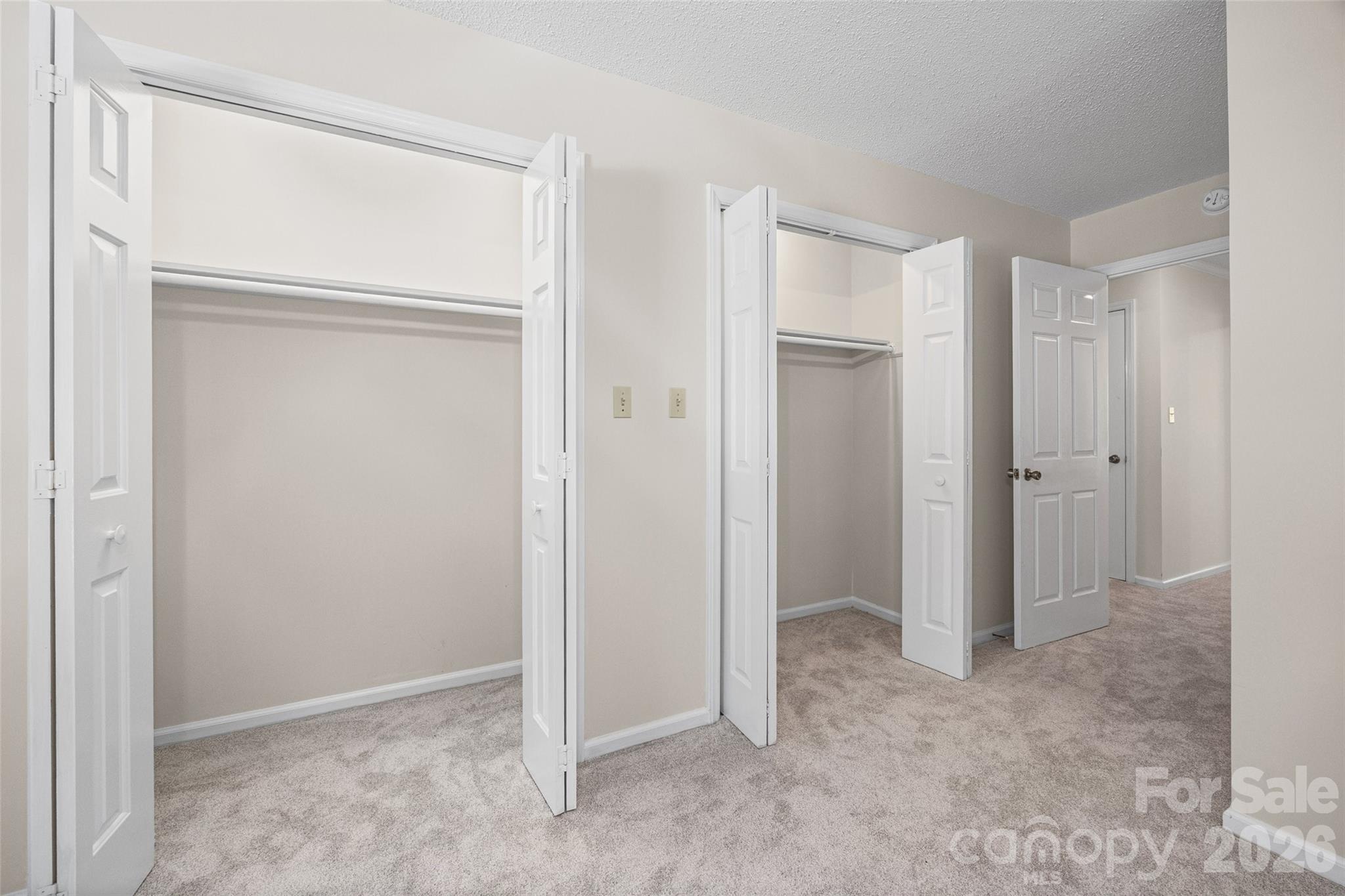 olde pointe - Residential