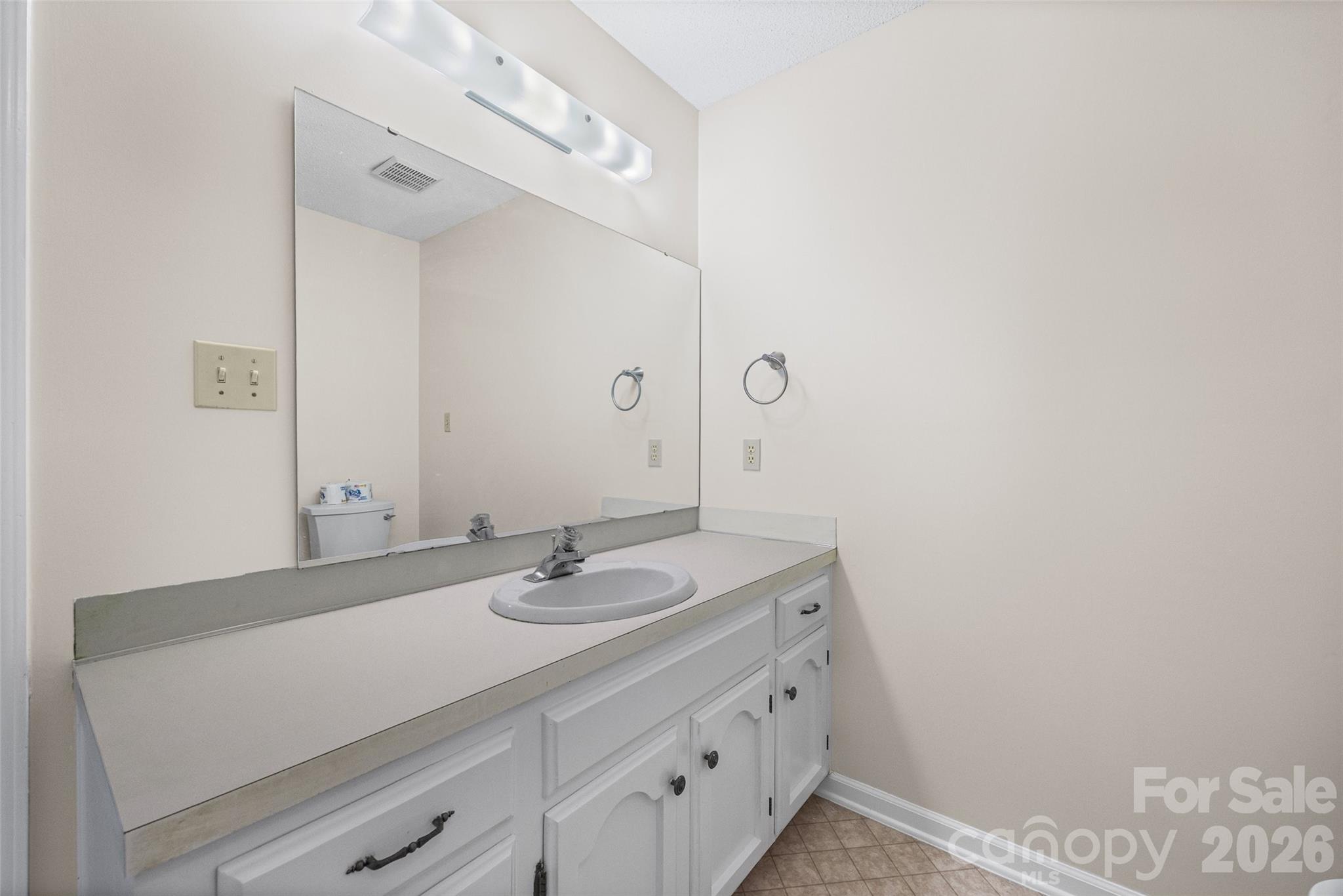 olde pointe - Residential