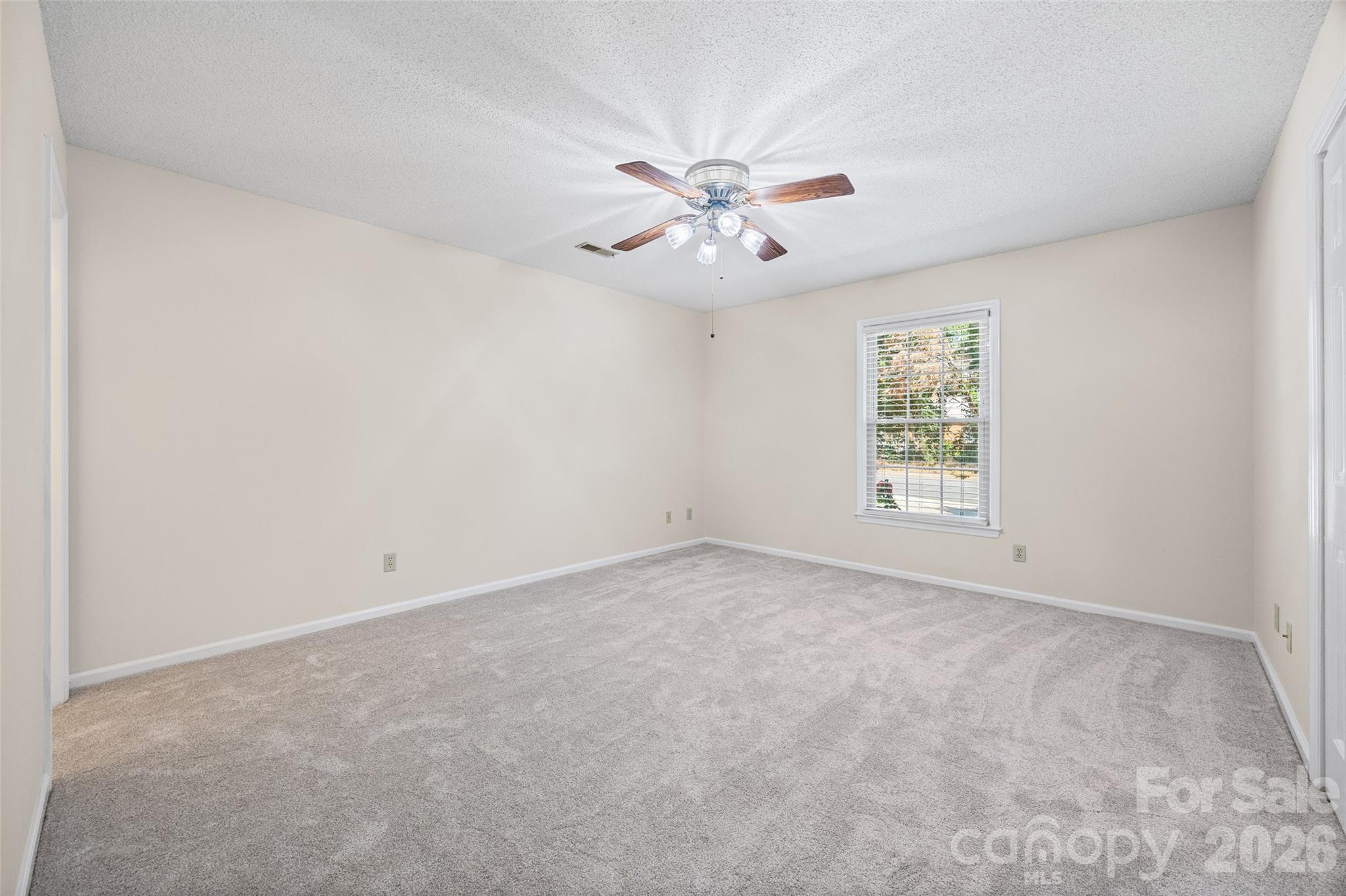 olde pointe - Residential