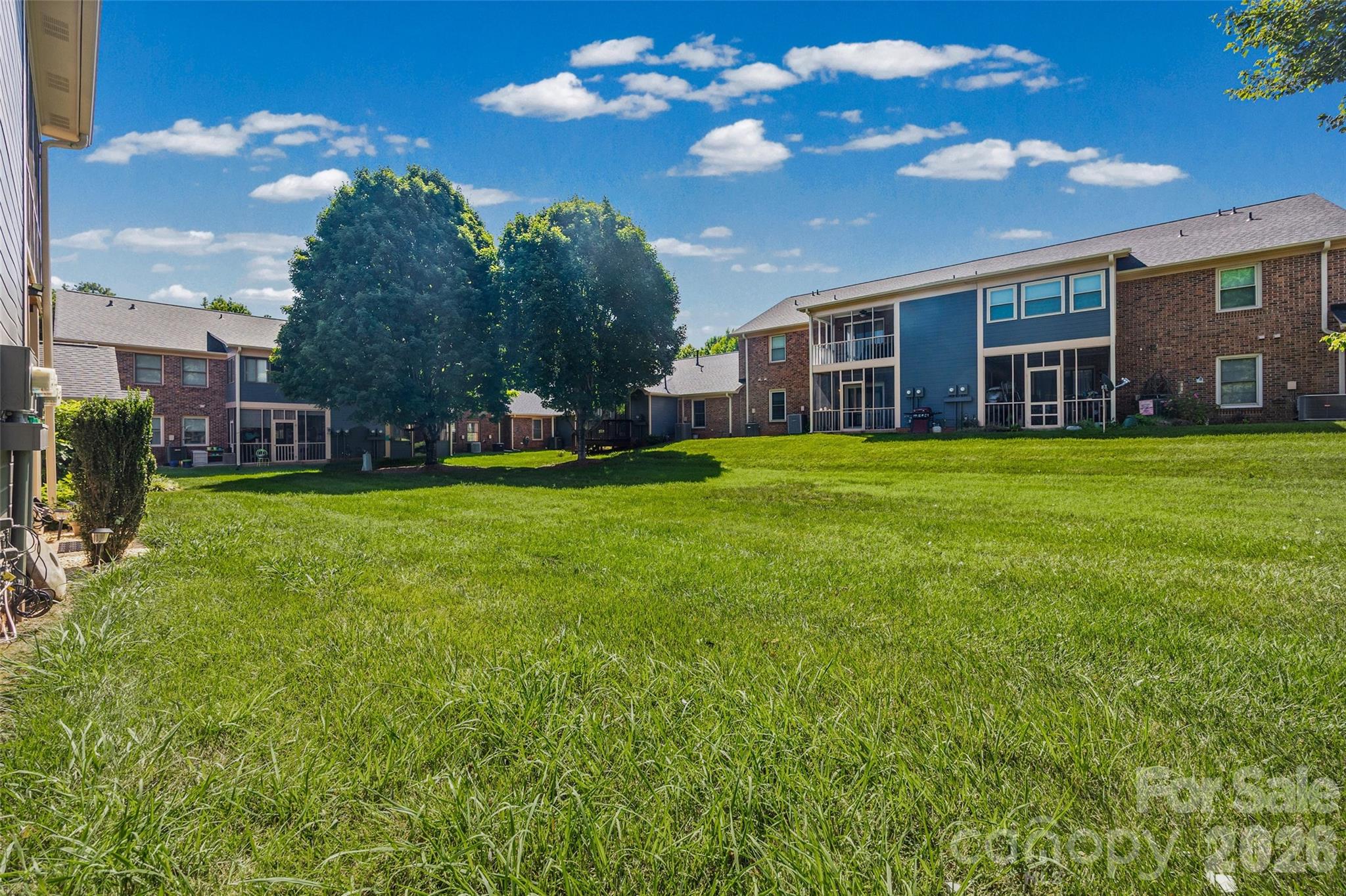 olde pointe - Residential