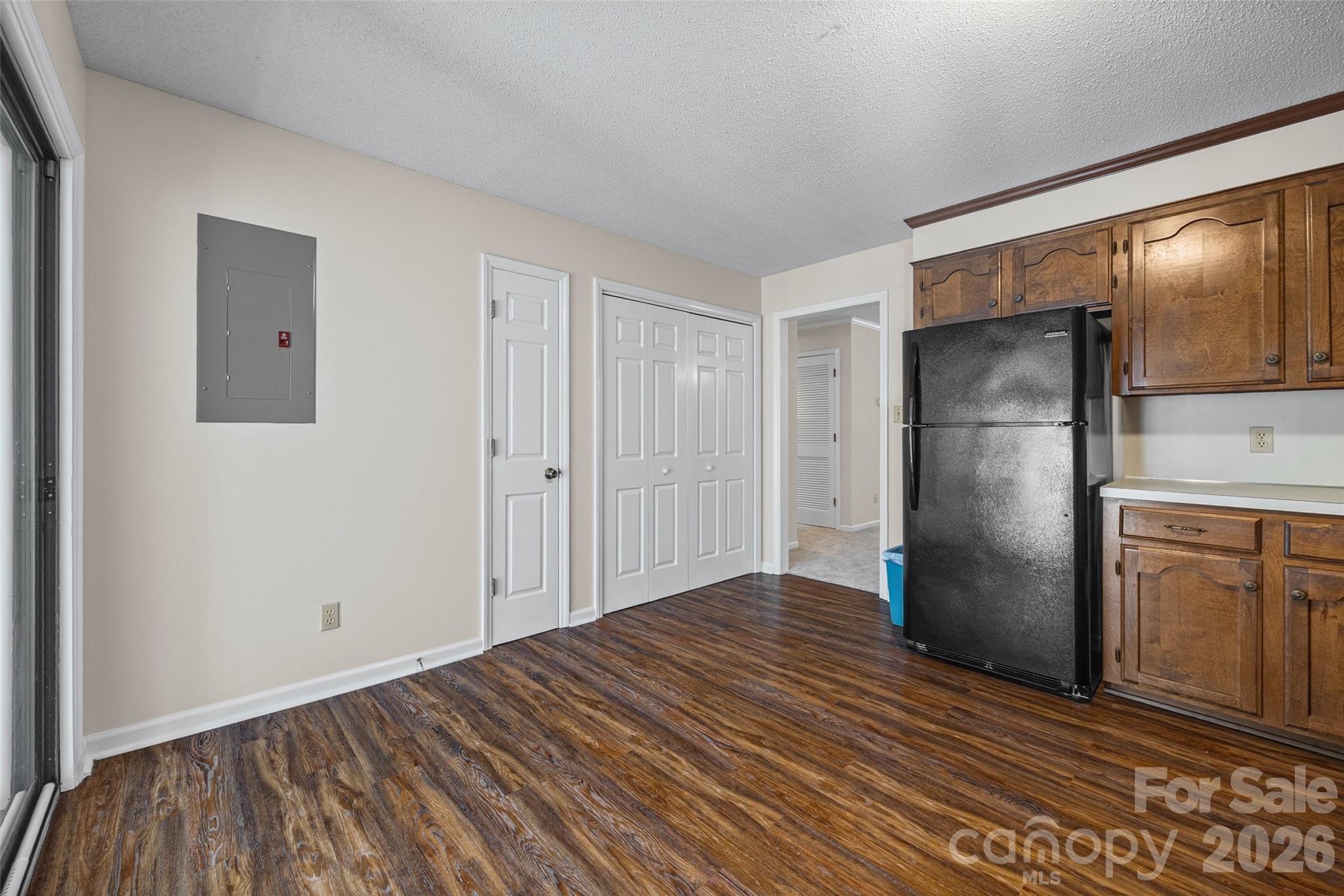 olde pointe - Residential