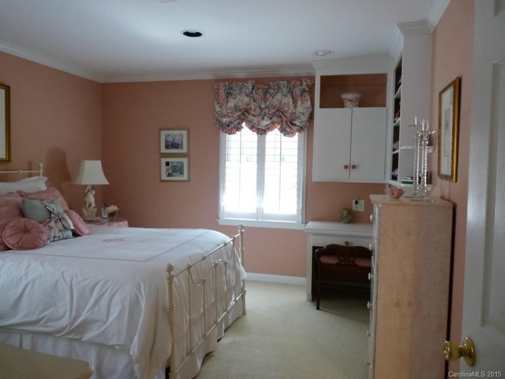 Forest Hills - Residential