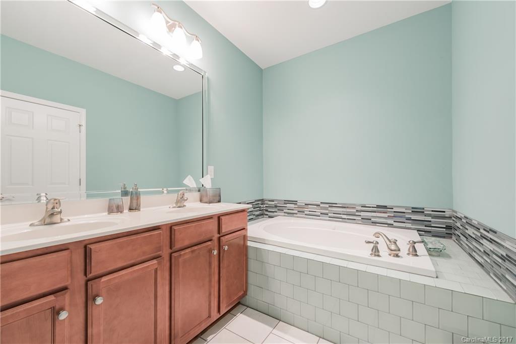 Tega Cay - Residential