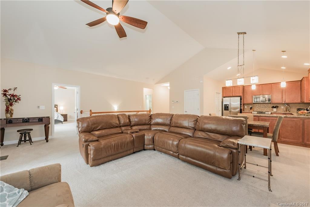 Tega Cay - Residential