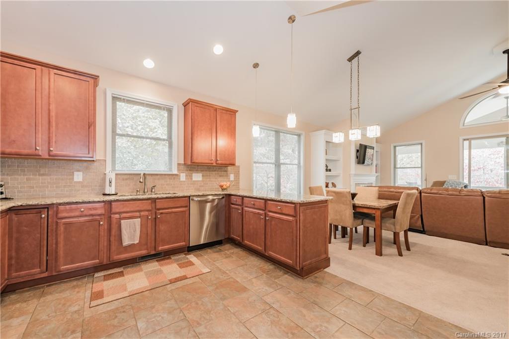 Tega Cay - Residential