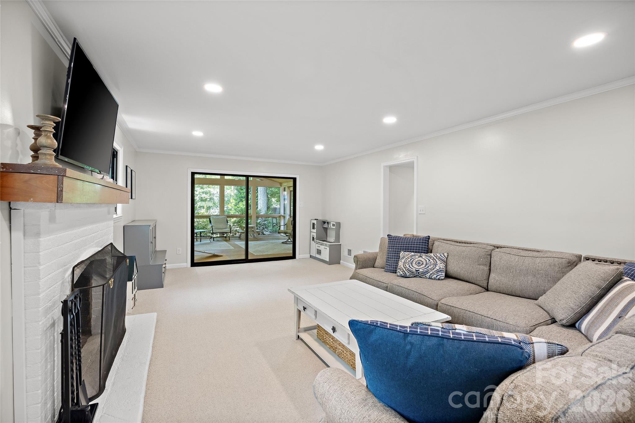 Beverly Woods - Residential