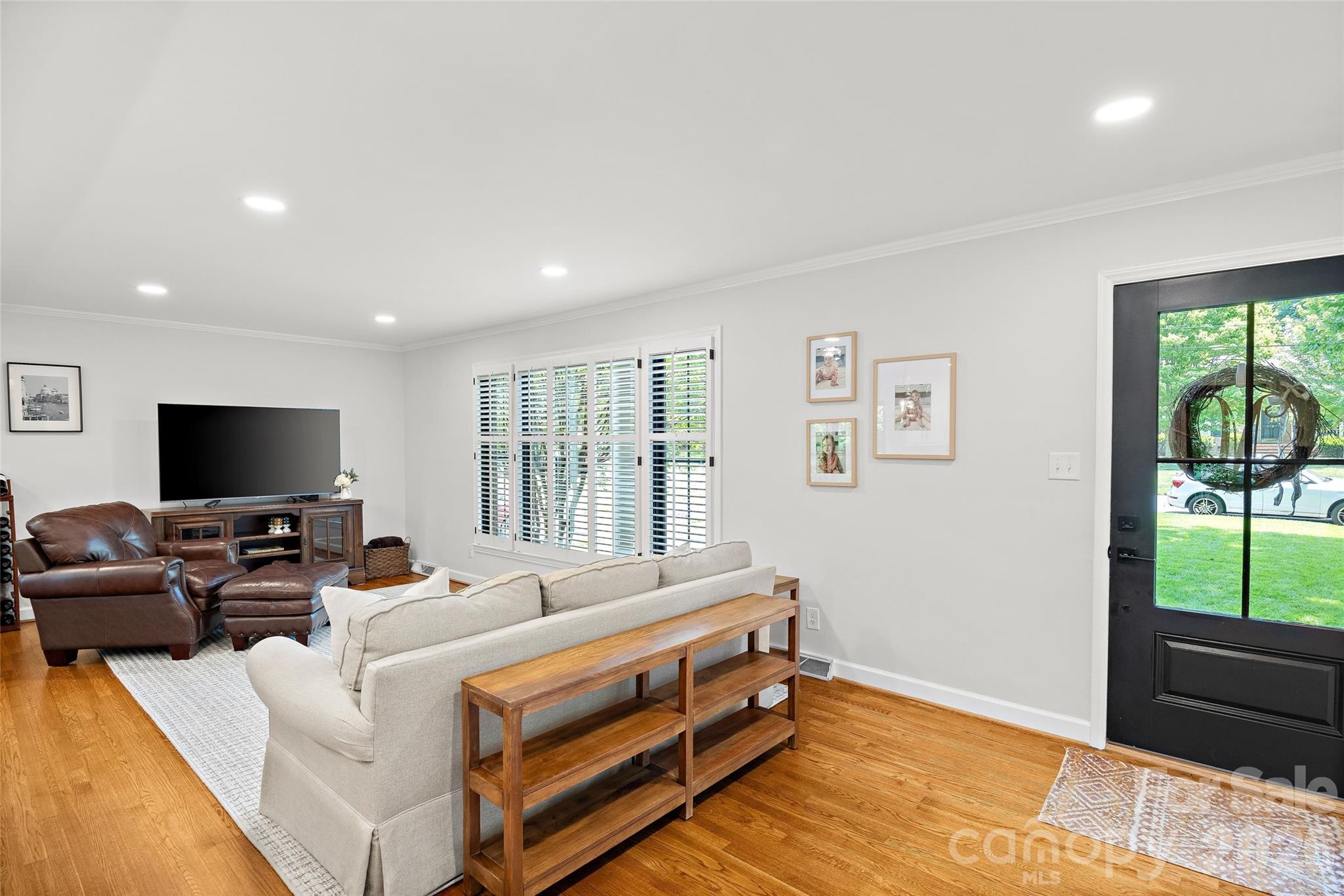 Beverly Woods - Residential
