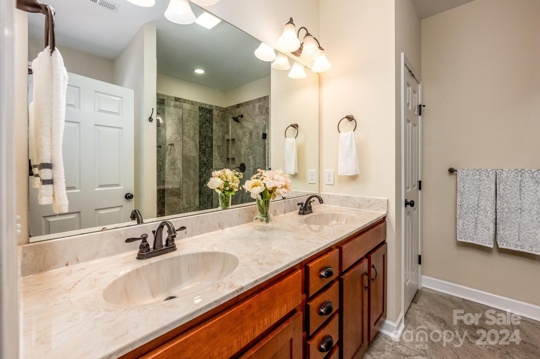 Lake Norman Woods - Residential
