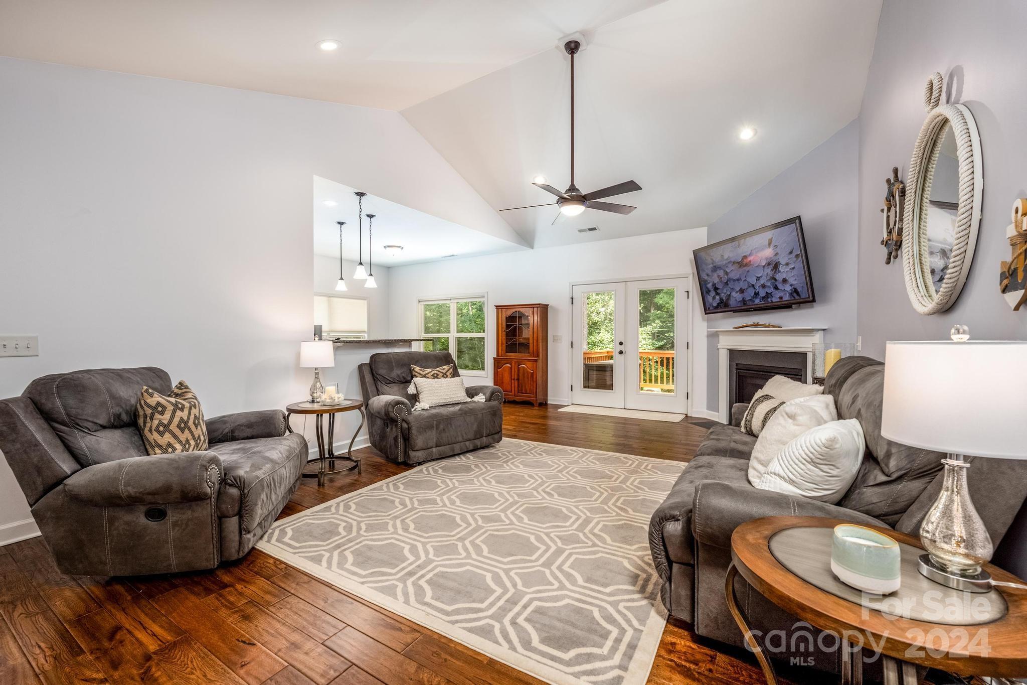 Lake Norman Woods - Residential