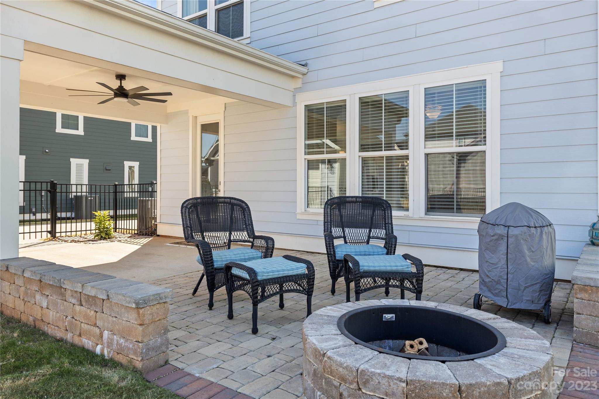 Riverwalk - Residential