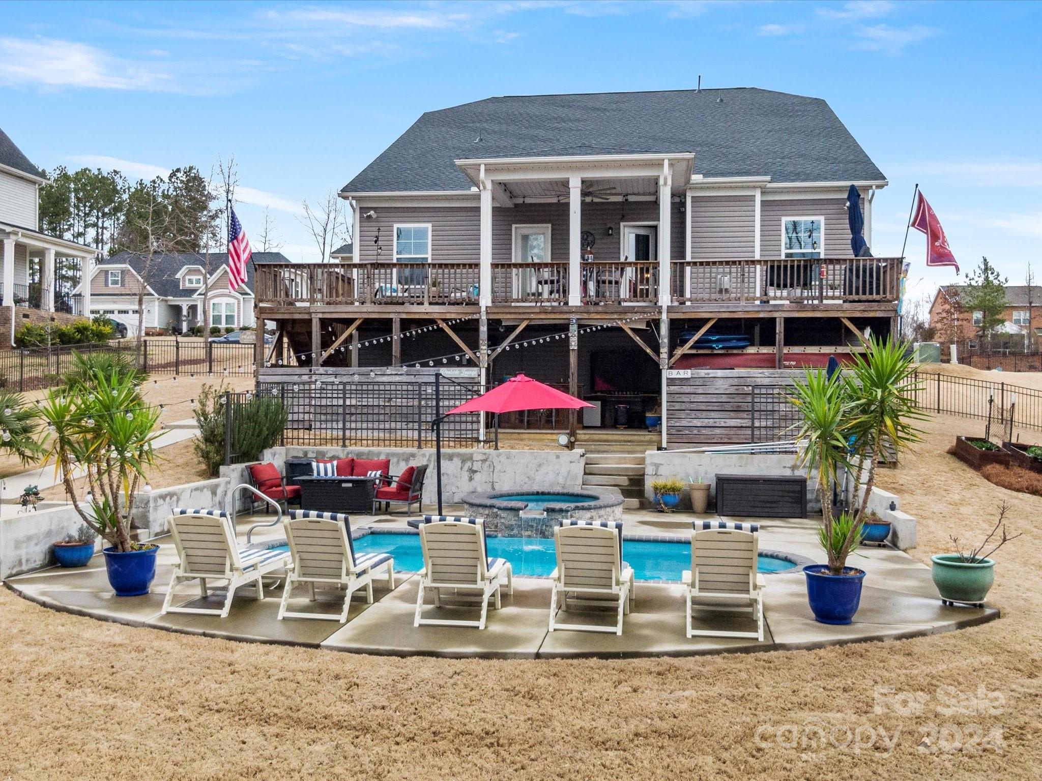 Stoneridge Lakes - Residential