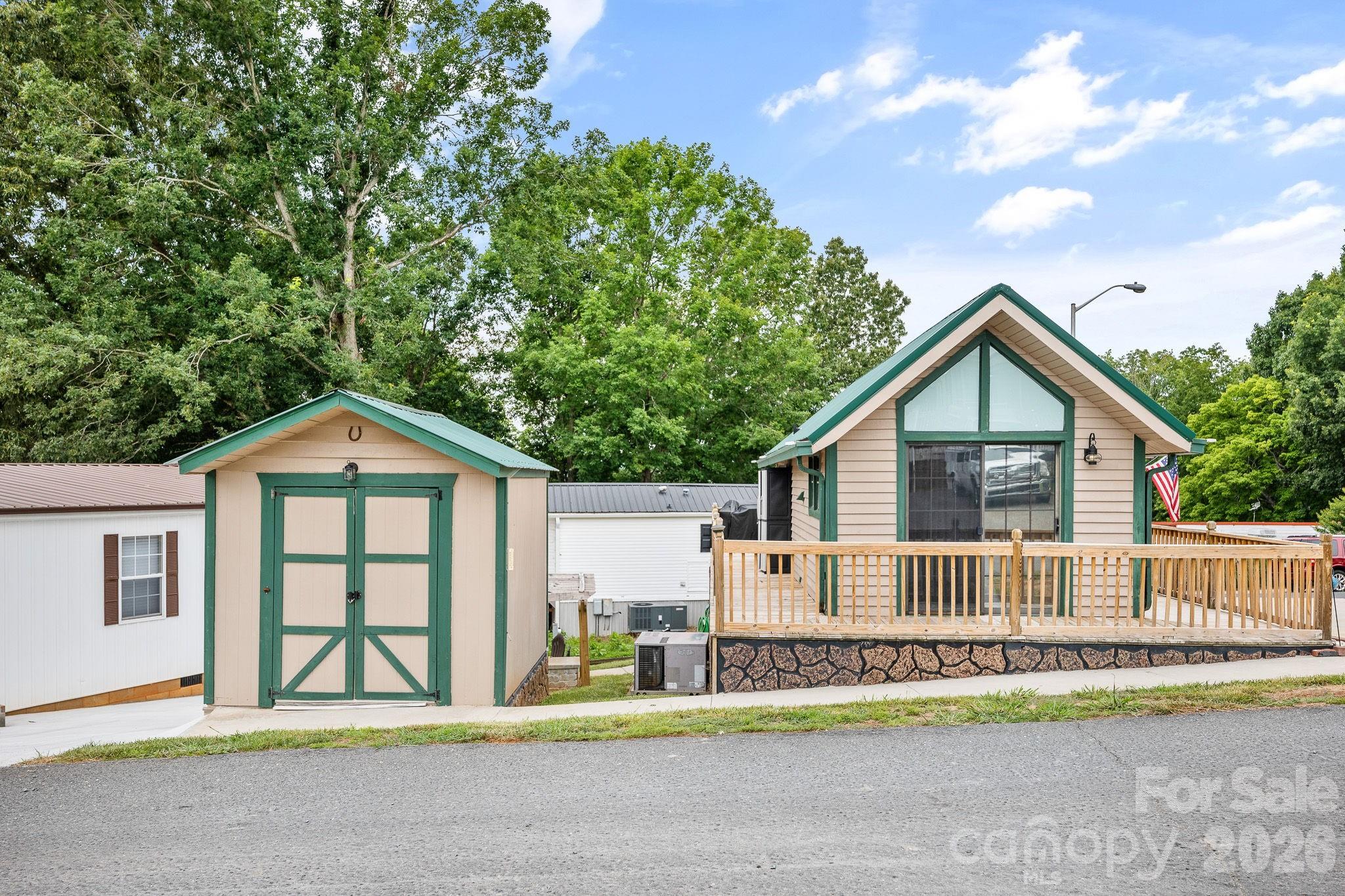 Badin Shores Resort - Residential
