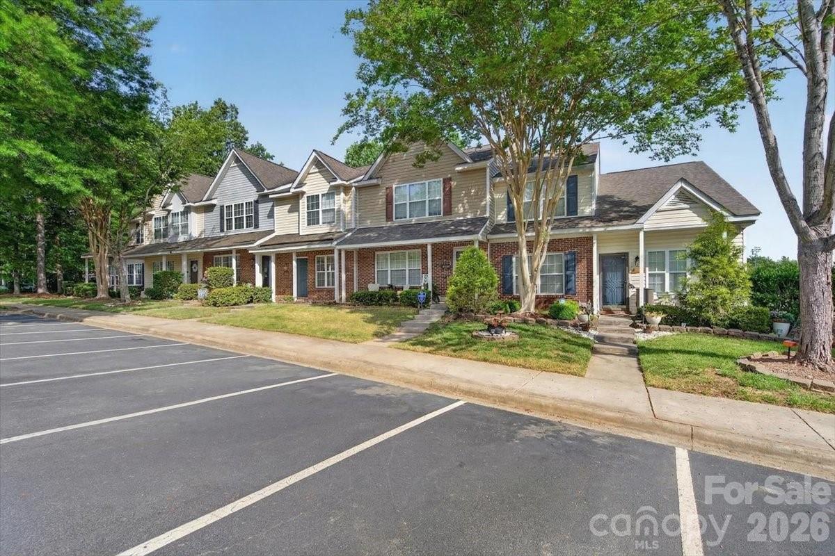 The Townes at Old Stone Crossing - Residential