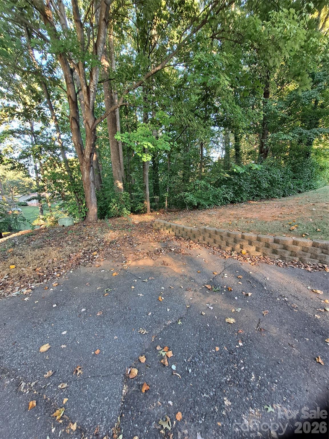 Woodridge - Land