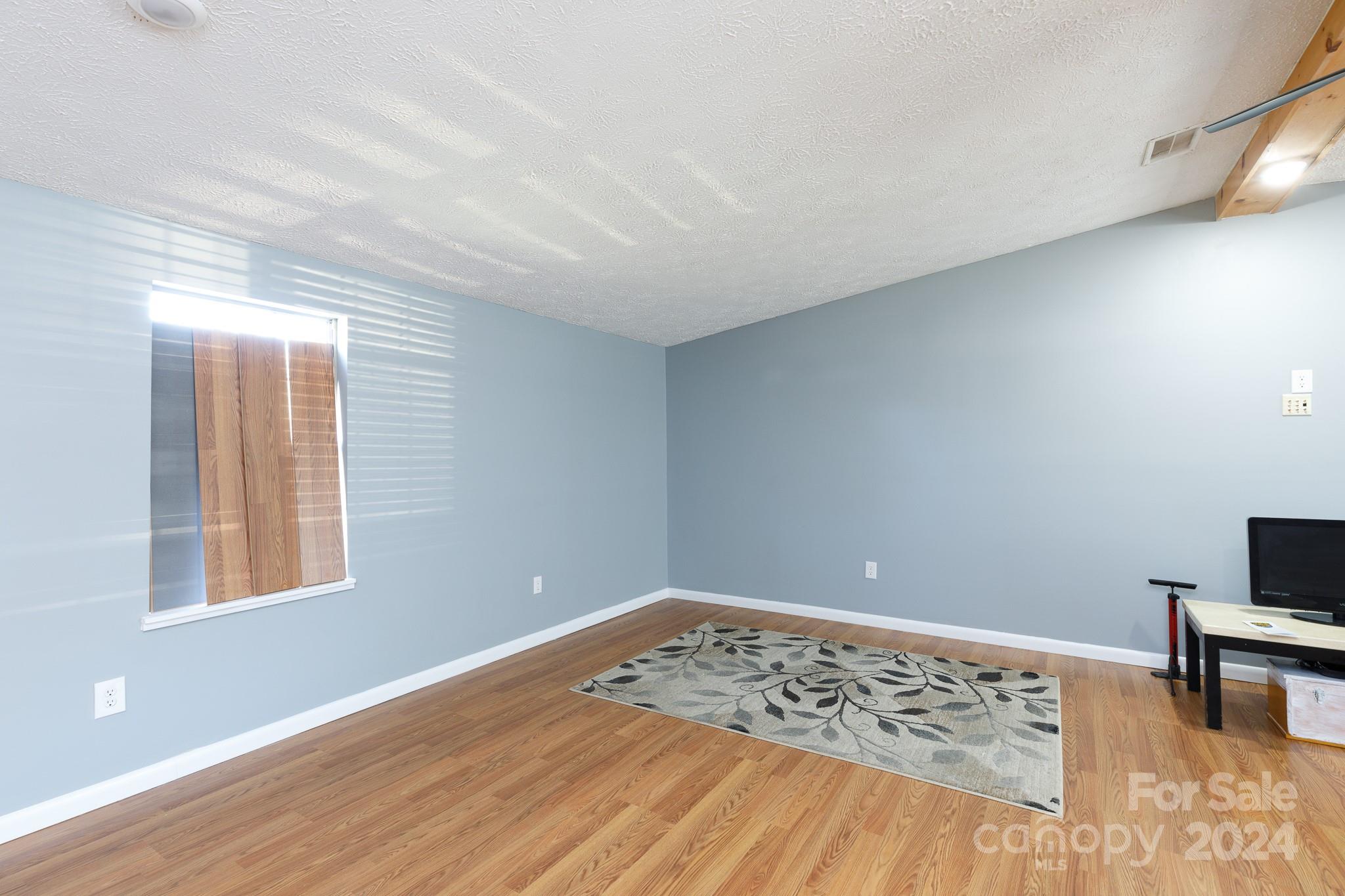 Bethesda Knoll - Residential