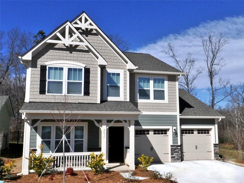 Beautiful, 3-bedroom home with additional bonus room available for rent in Pineville with a convenient commute to Charlotte, Ballantyne, Fort Mill, and surrounding areas! Main level contains spacious living room with lovely built-in shelving, a designated dining room and a large, modern kitchen with stainless steel appliances and gorgeous granite countertops! There is a laundry room upstairs as well as flex loft space. Primary bedroom contains walk-in closet, en suite bathroom and extended bonus space. Backyard is fenced and boasts a stunning wooded view. Neighborhood supports access to the Little Sugar Creek Greenway, which leads to a dog park and Pineville community center amenities.