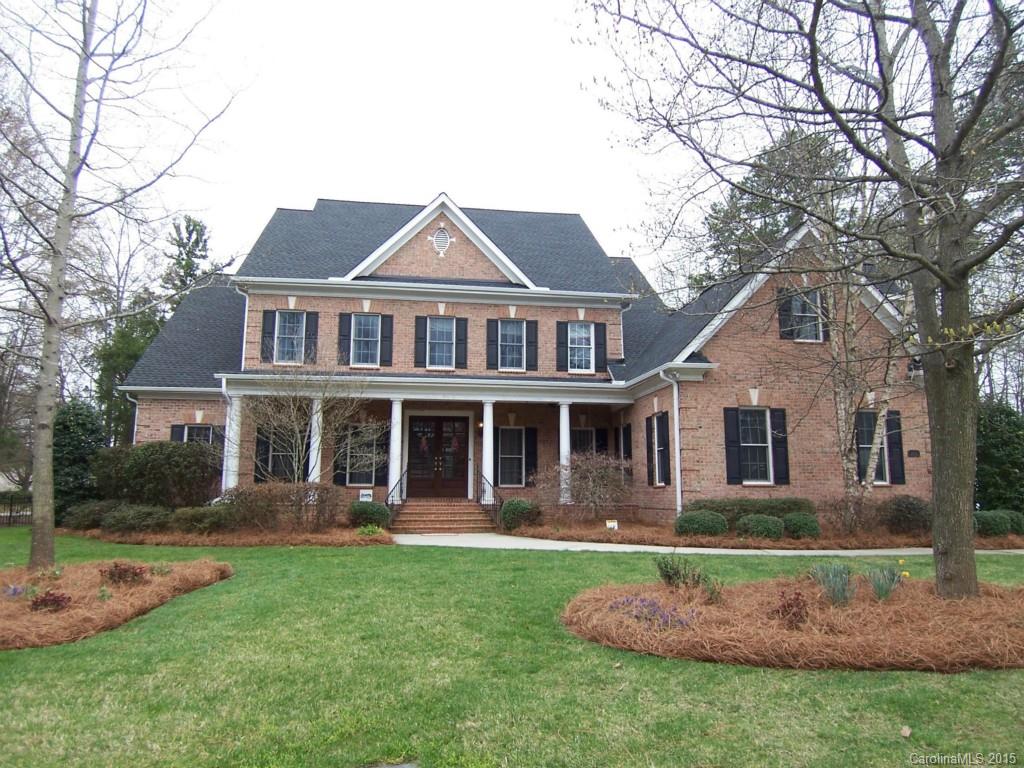 Beautiful Full brick home Located in Ardrey Acres. Hardwood floors throughout the main living area! Formal Living & Dining rooms! Kitchen w/ flowing granite countertops, Stainless Steel Appliances, & Beautiful cabinetry. Great Room offers views of the backyard w/ amazing in-ground heated pool! Spacious Master Bedroom w/ Sitting Area! Master Bathroom boasts jetted tub, dual granite vanities, &spacious closet! Oversized bonus room w/ bar area! Backyard is fully fenced & has a screened in porched!